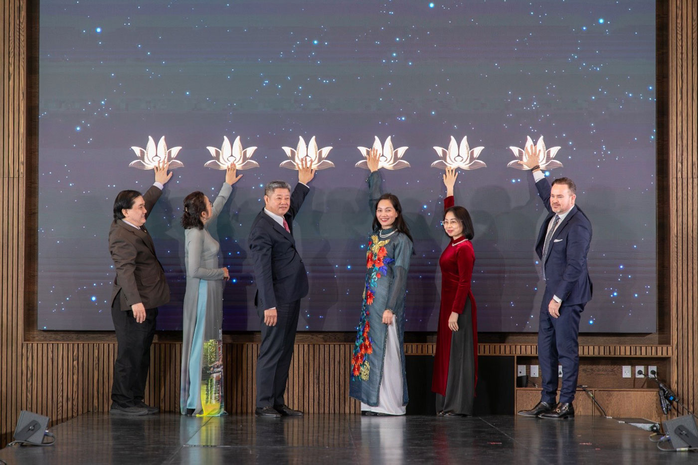 Vietnam Airlines đẩy mạnh xúc tiến du lịch châu Âu: Công bố đường bay thẳng TP.HCM-Copenhagen- Ảnh 2.