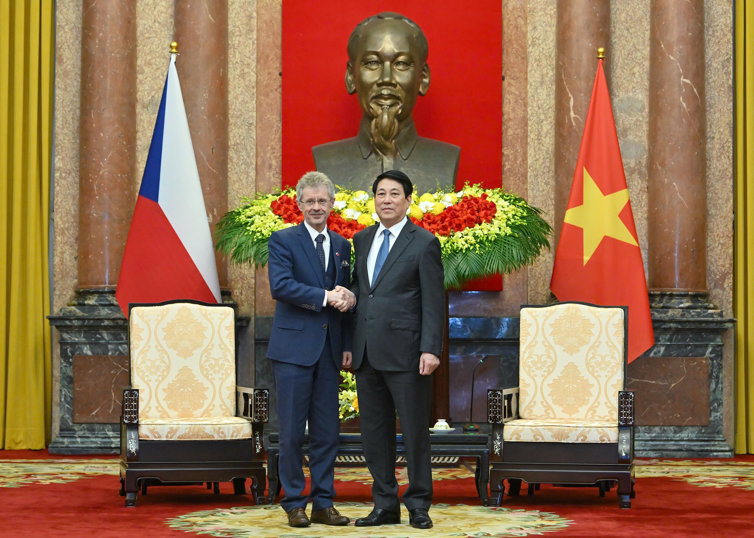 Séc sẽ hỗ trợ nhân đạo cho người dân bị thiệt hại bão lũ ở Miền Trung - Ảnh 1.