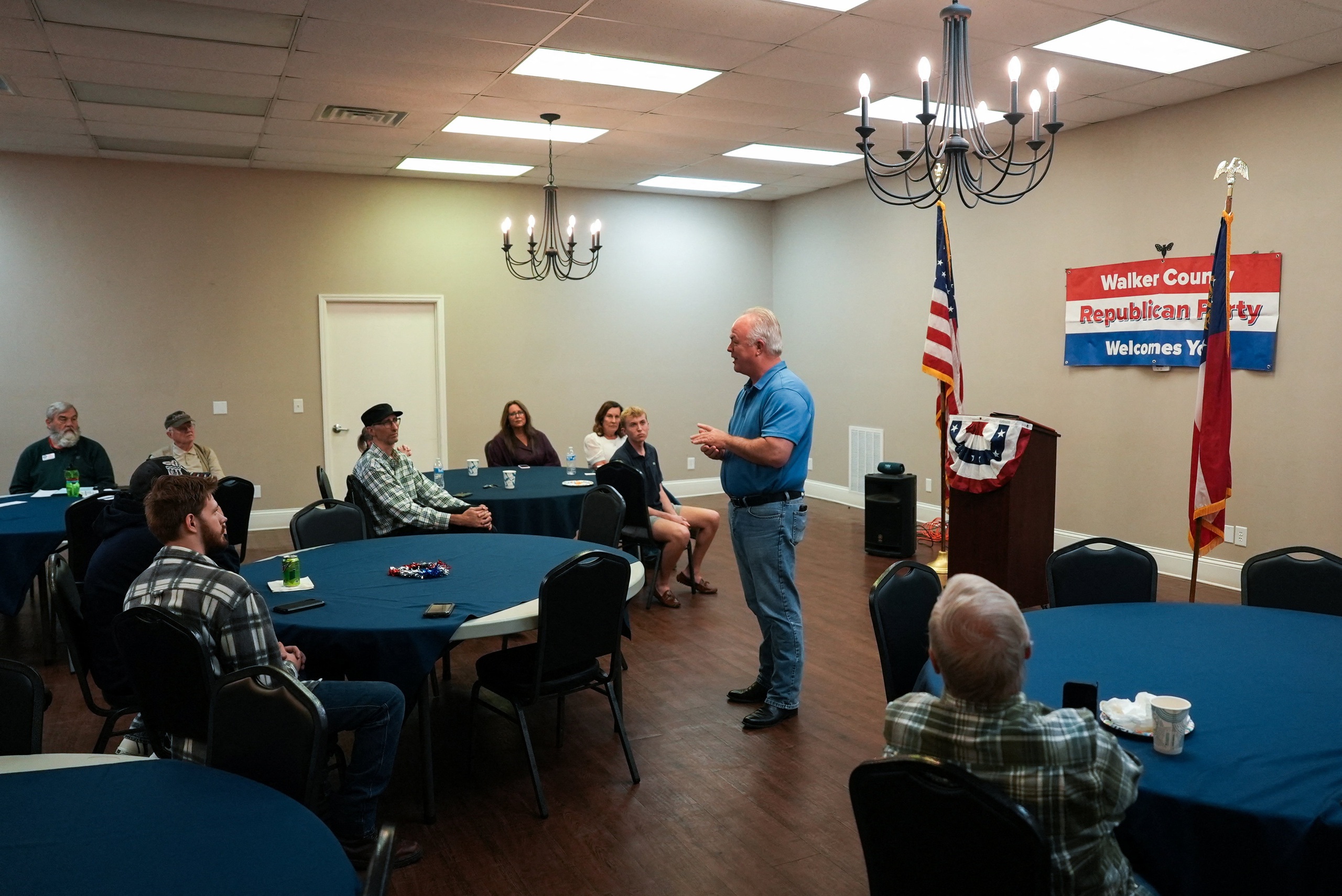 Cử tri MAGA chấn động vì ông Trump rạn nứt với đồng minh nhiệt thành - Ảnh 1.