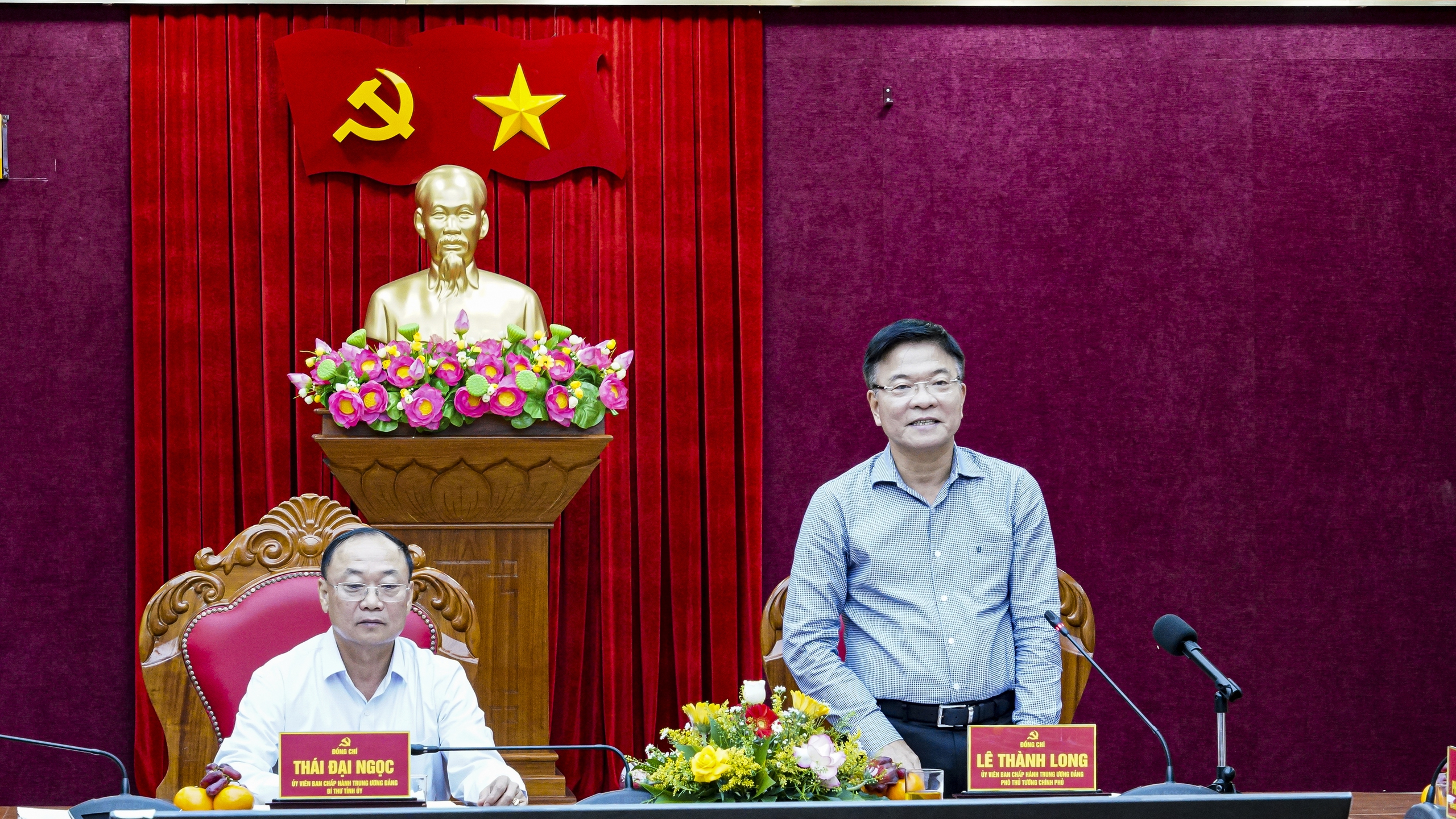 Phó thủ tướng Lê Thành Long chỉ đạo tổng lực hỗ trợ người dân vùng lũ- Ảnh 3.