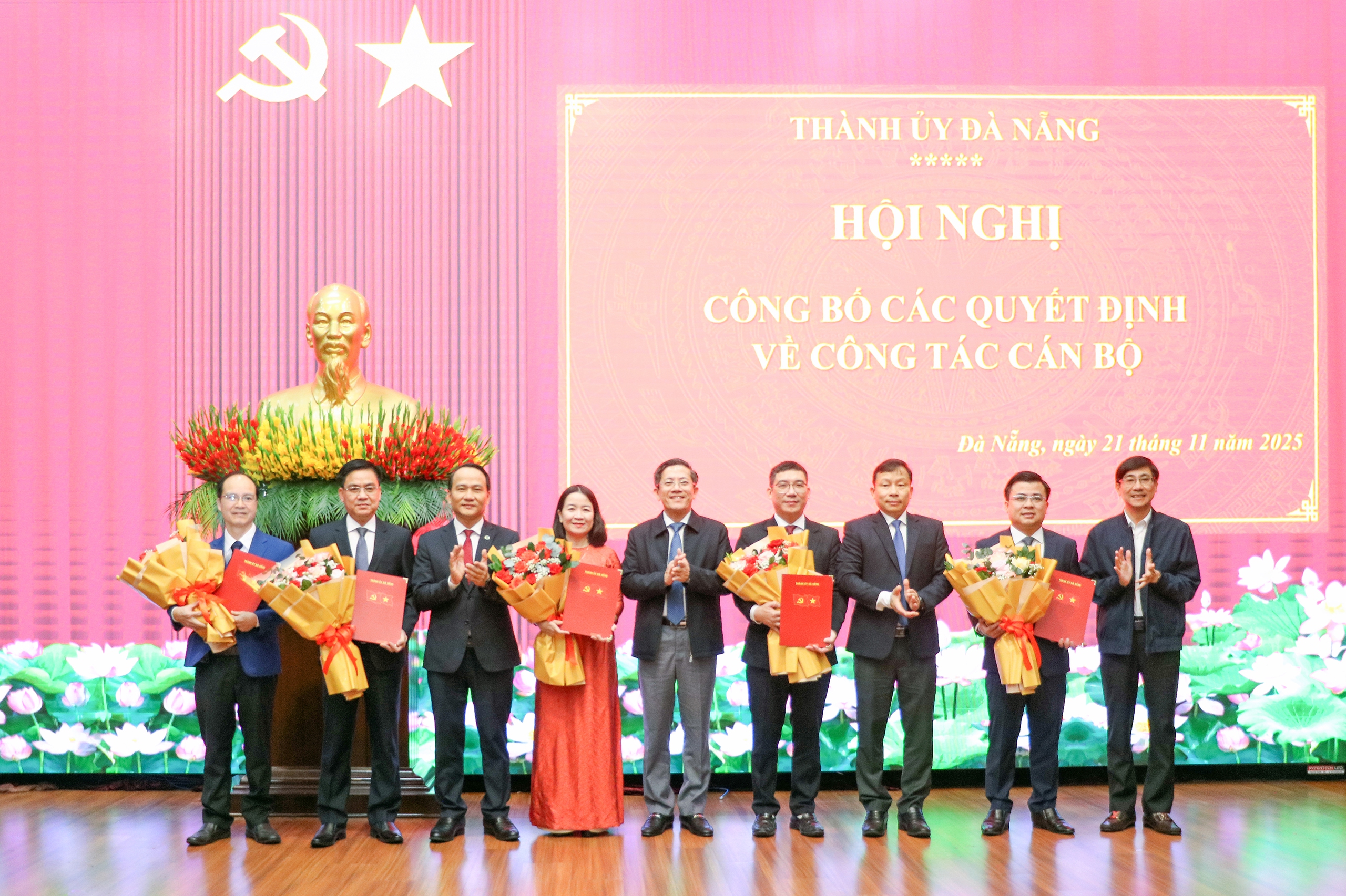 Thành ủy Đà Nẵng bổ nhiệm Phó chánh văn phòng kiêm Thư ký Bí thư- Ảnh 1.