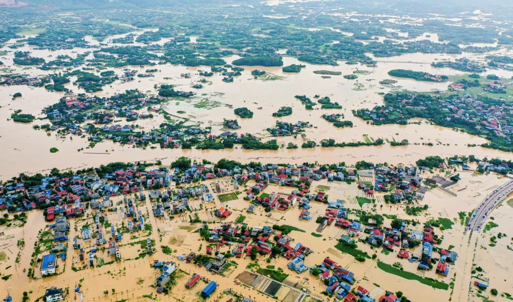 Vì sao mưa lũ năm 2025 khốc liệt, liên tục phá vỡ kỷ lục?- Ảnh 1.