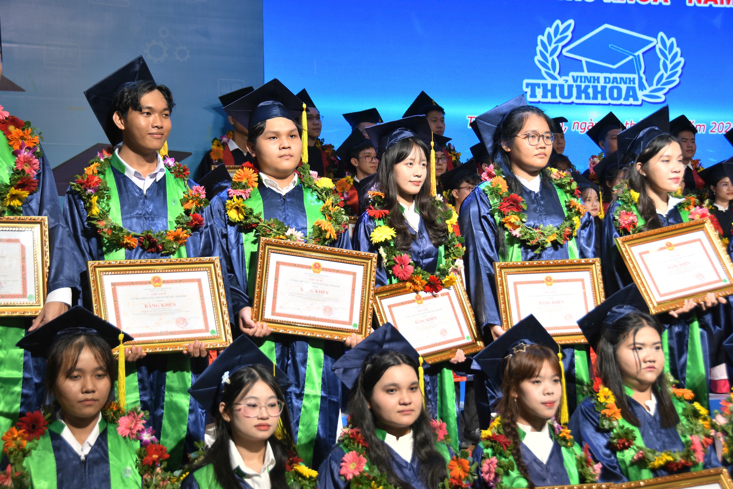 Thủ khoa sẽ có môi trường và chính sách tốt nhất để phát triển lâu dài - Ảnh 8.