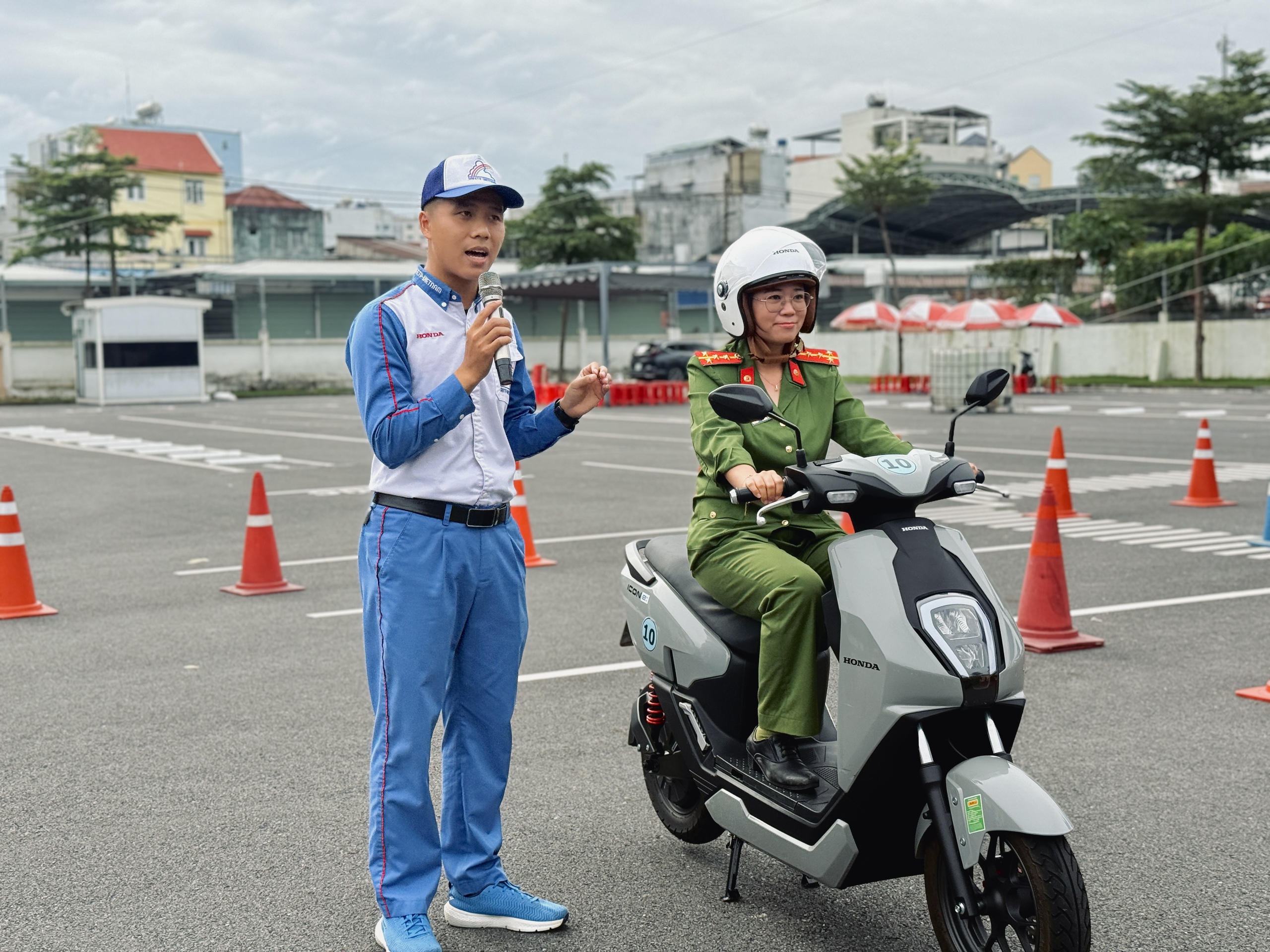 Gần 1.600 học sinh, sinh viên vi phạm giao thông ở TP.HCM: CSGT nói lý do- Ảnh 4.