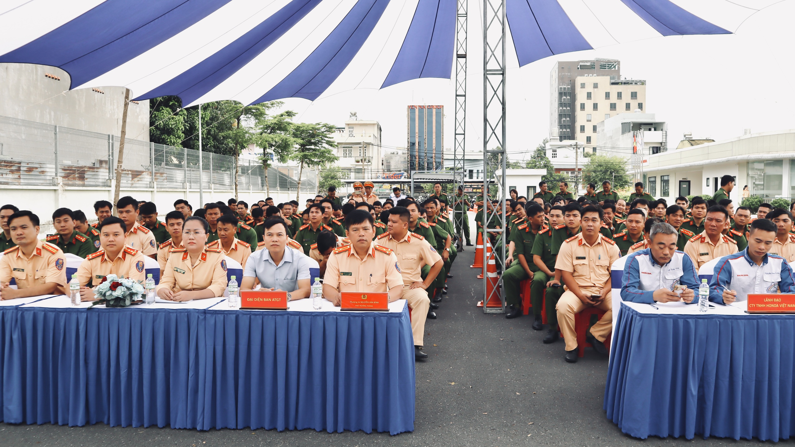 Gần 1.600 học sinh, sinh viên vi phạm giao thông ở TP.HCM: CSGT nói lý do- Ảnh 1.