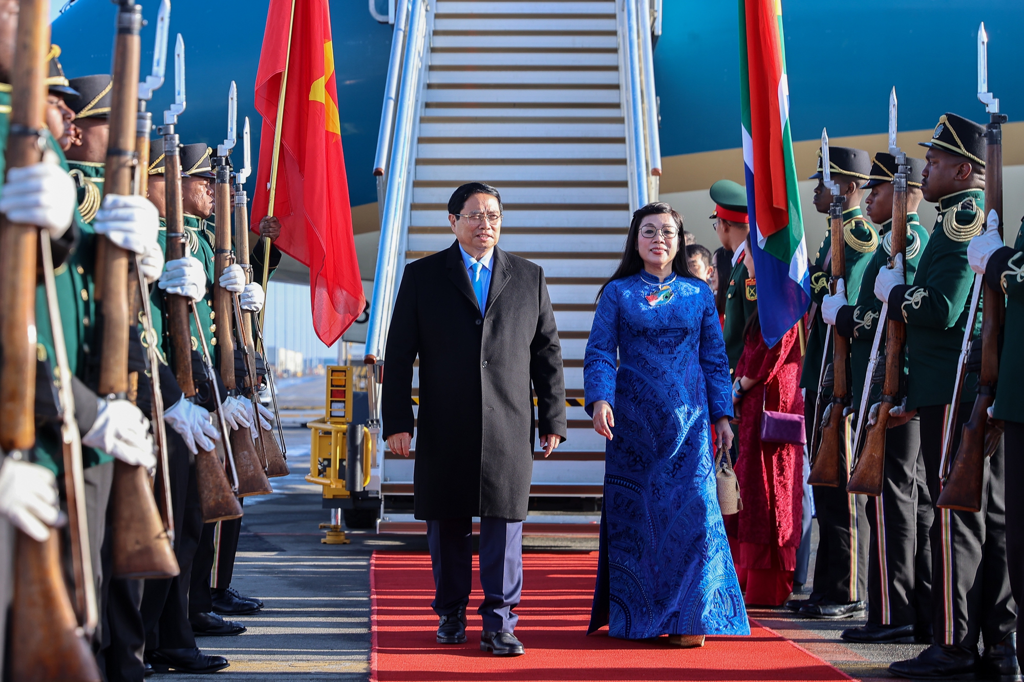 Thủ tướng Phạm Minh Ch&iacute;nh tới Nam Phi tham dự Hội nghị thượng đỉnh G20 - Ảnh 2.