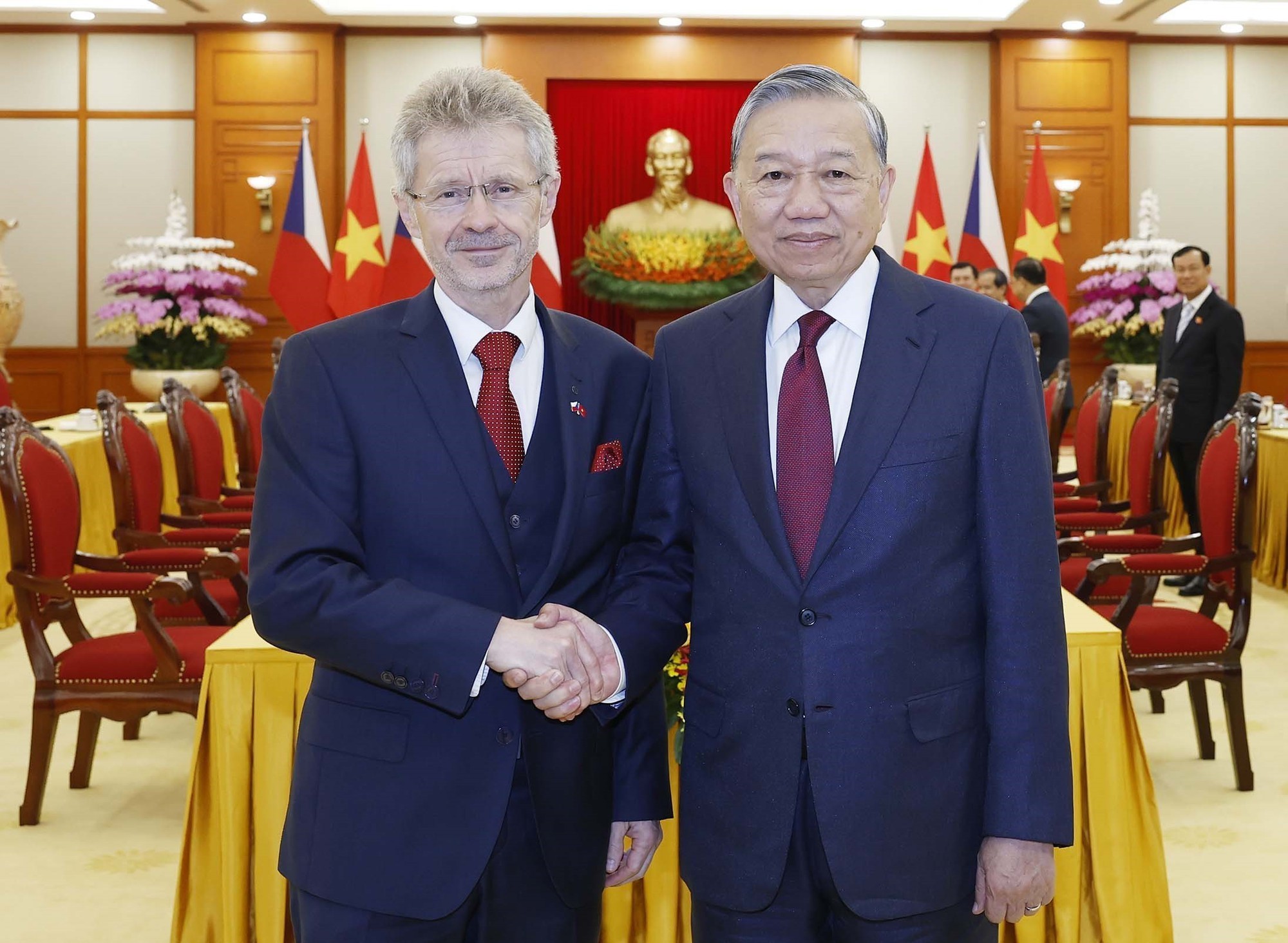 Vietnam - Çek Cumhuriyeti ilişkilerinin güçlendirilmesi - Fotoğraf 1. Củng cố quan hệ Việt Nam - Cộng hòa Czech - Ảnh 2.