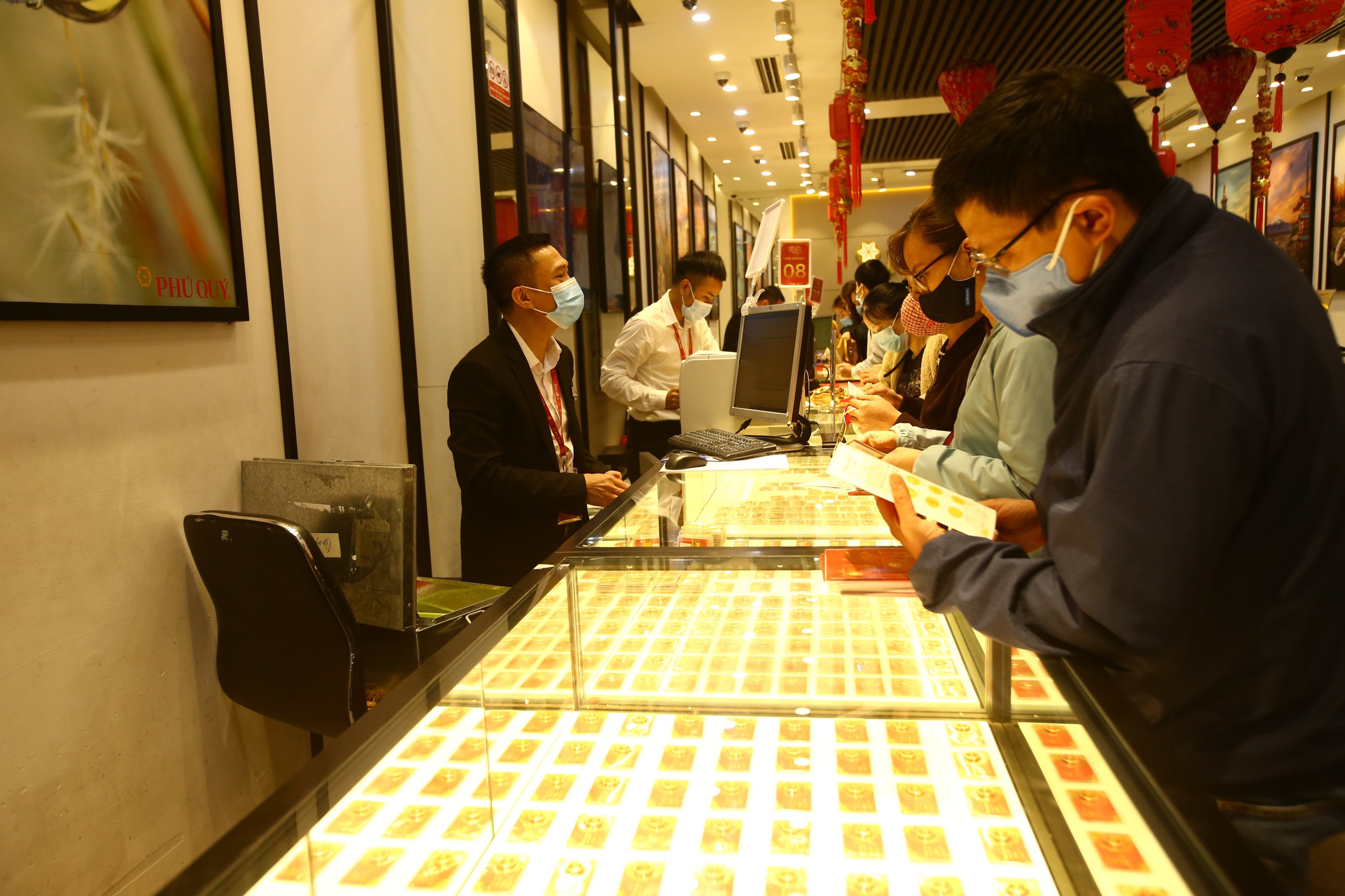 Giá vàng hôm nay 22.11.2025: Tăng vọt trở lại lên trên 150 triệu đồng- Ảnh 1.