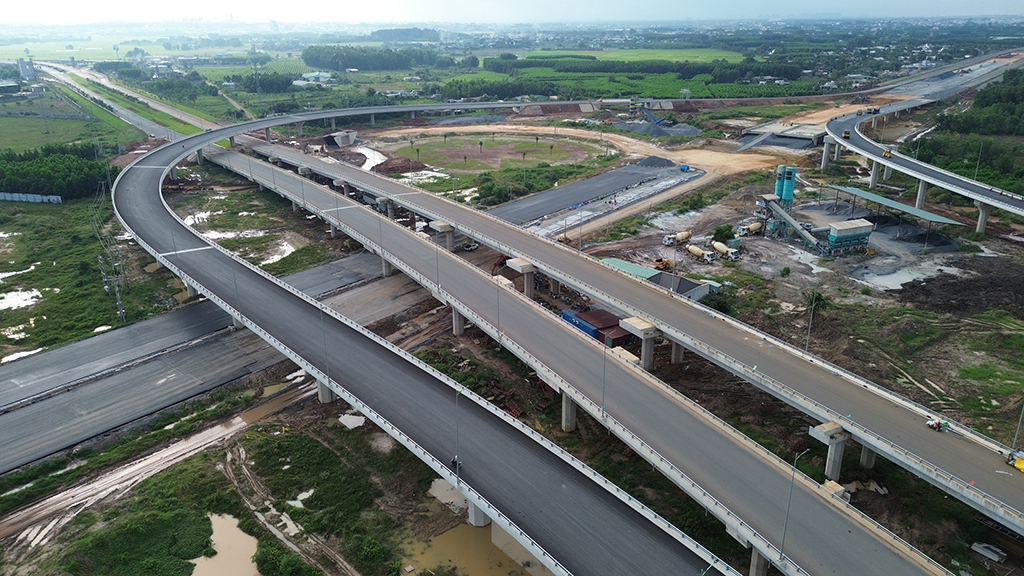 Cao tốc Biên Hòa - Vũng Tàu tăng tốc về đích - Ảnh 12.