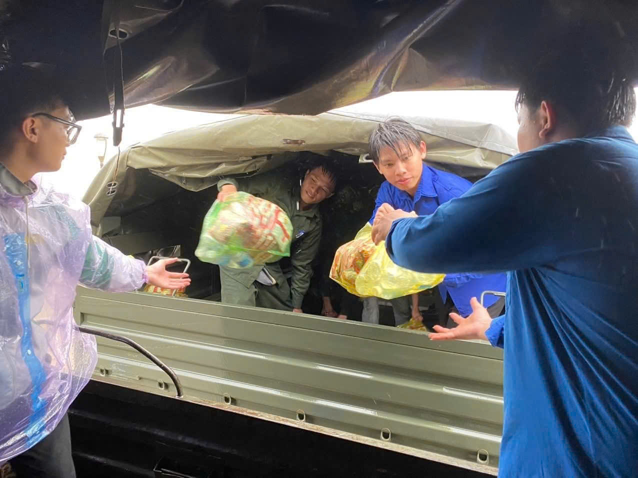 - Ảnh 15. - Ảnh 15.