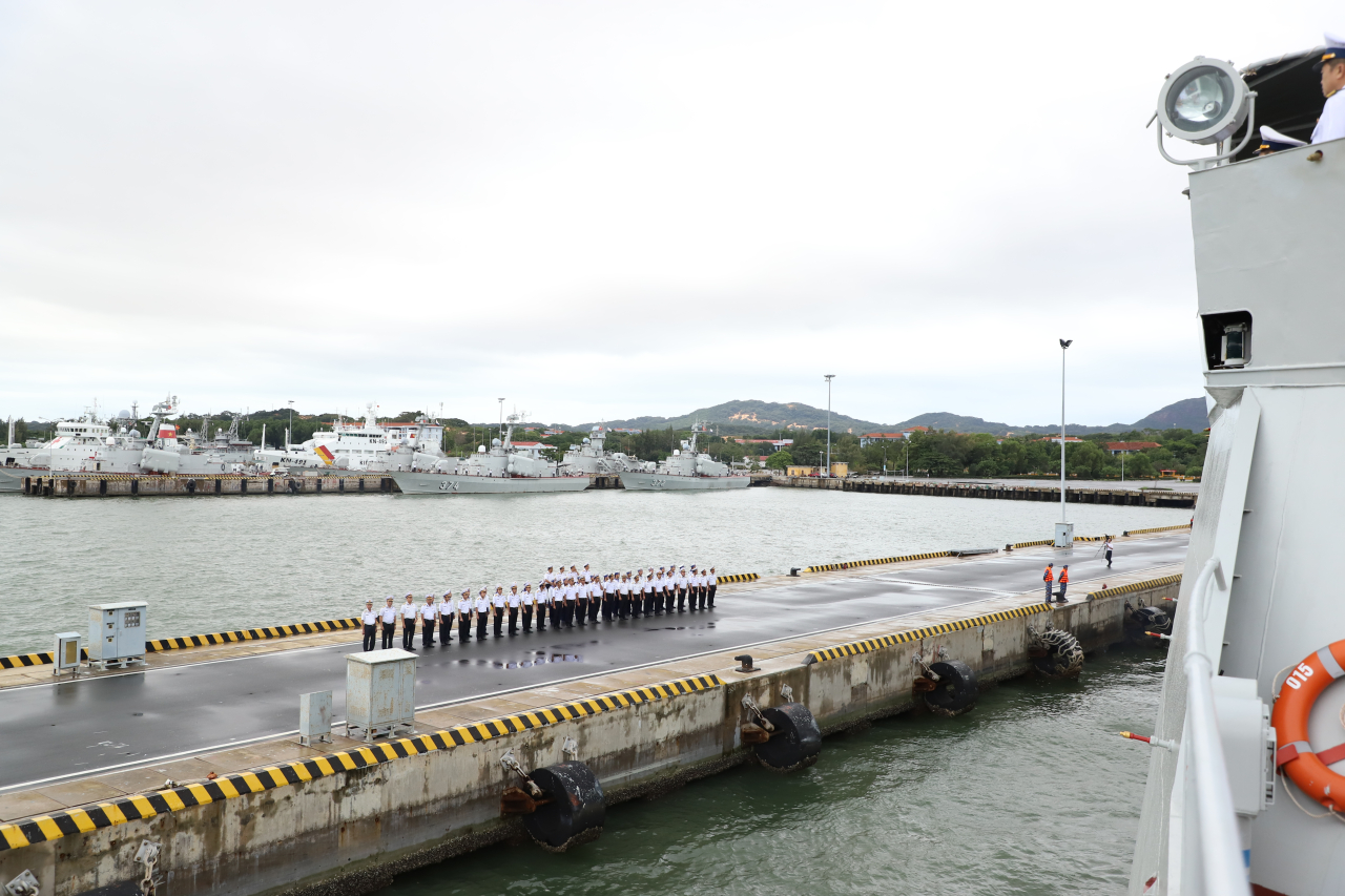 - Foto 2. - Ảnh 2.