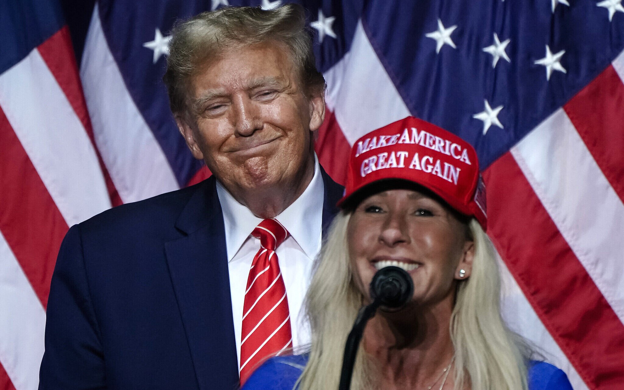 Đồng minh trung thành từ chức, ông Trump gọi đó là tin tốt