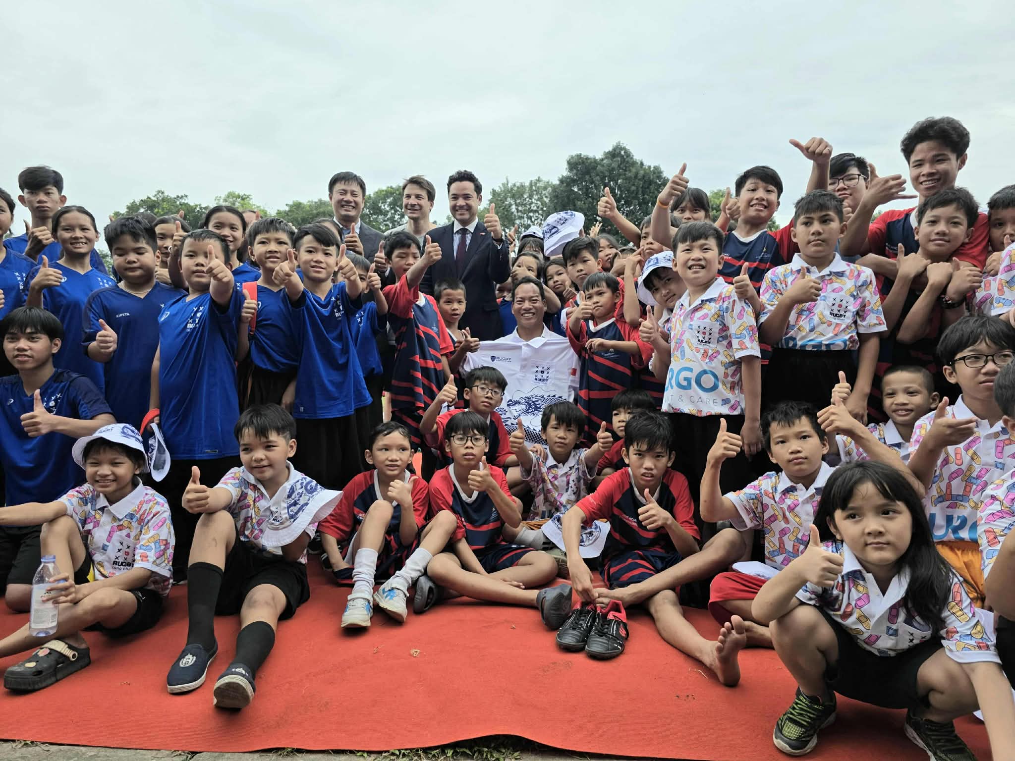 Pháp trao huy chương vàng cho những nỗ lực của VĐV Lê Văn Công- Ảnh 3.