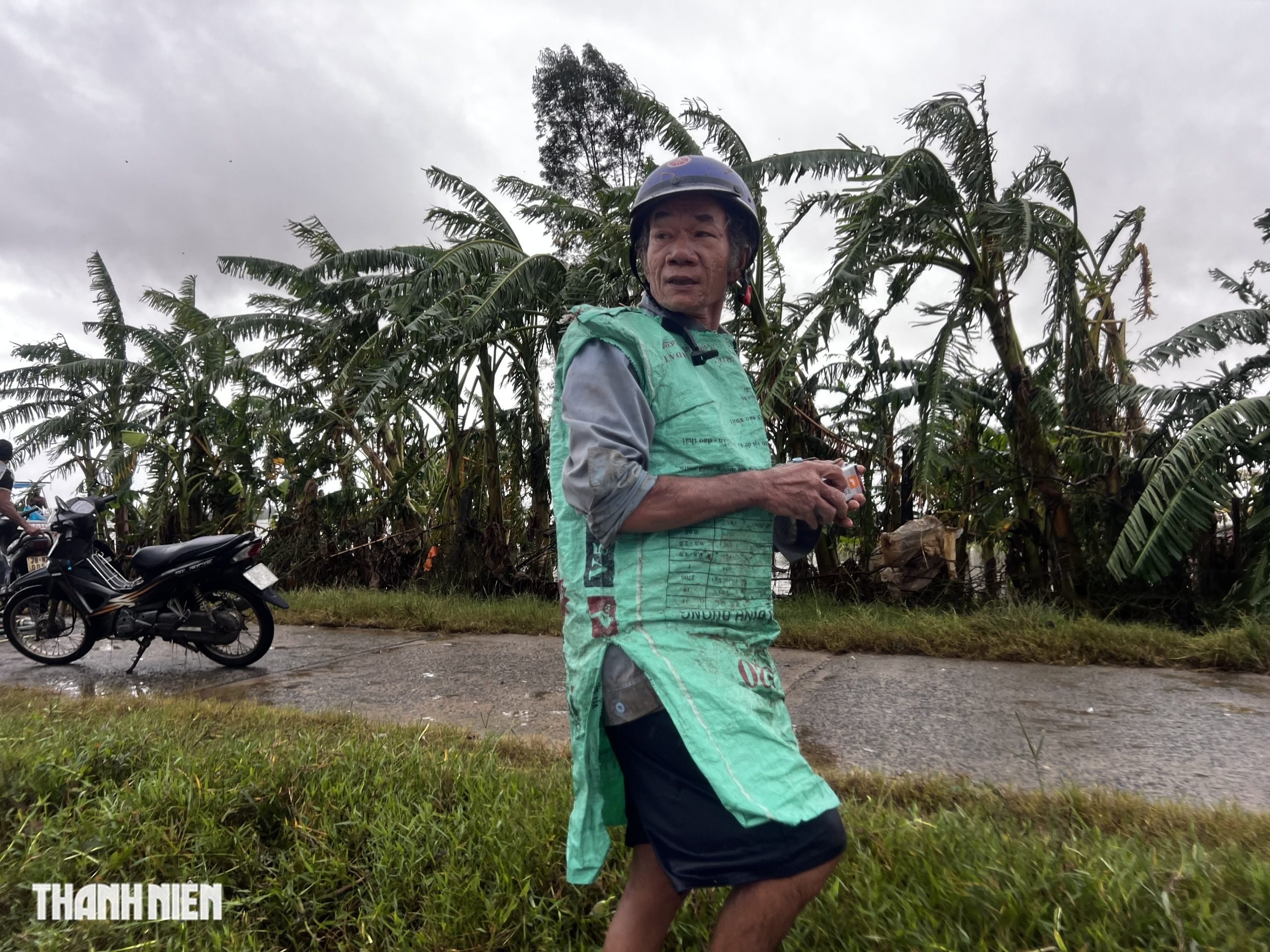 Cứu trợ khẩn cấp cho người dân Hội Cư trong bão lũ tàn phá - Ảnh 7.