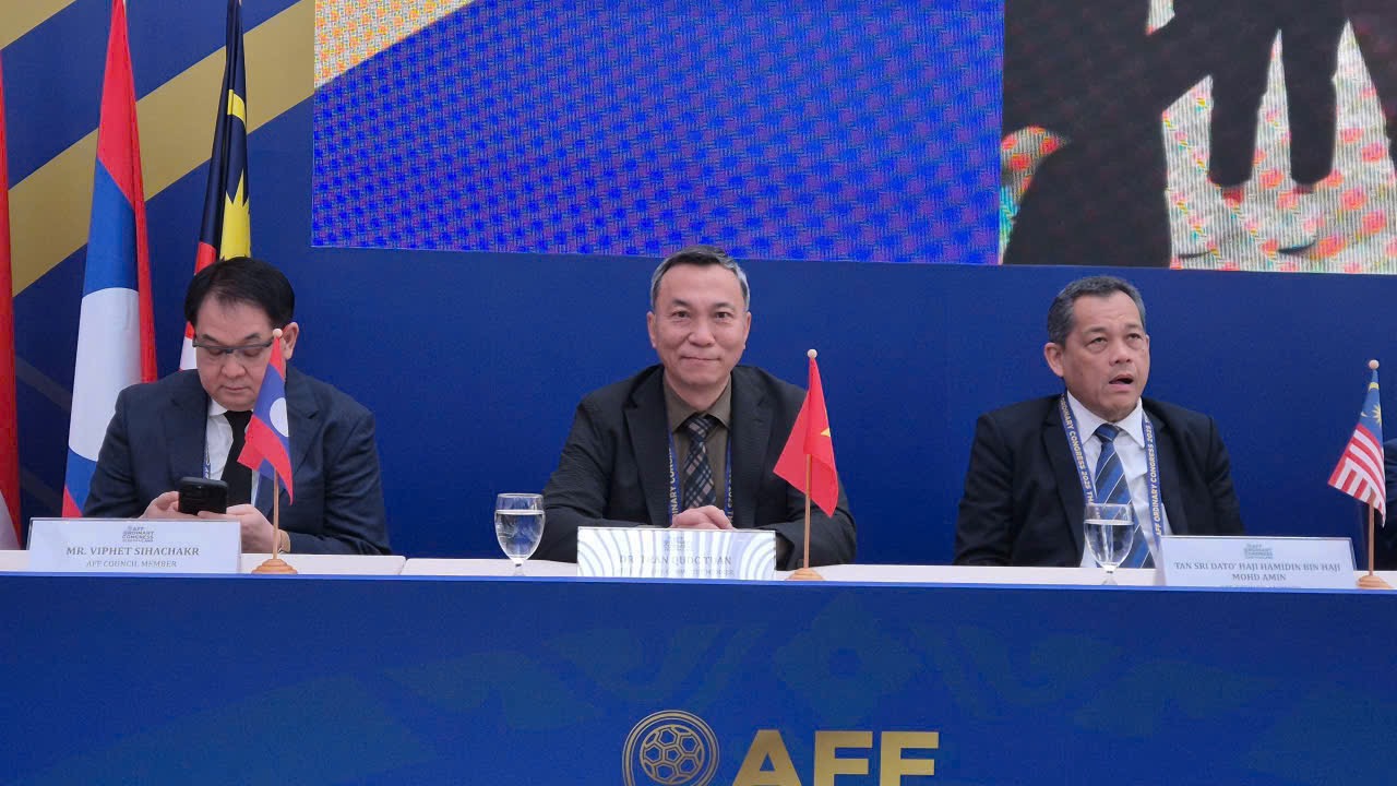 Chủ tịch AFF cảm ơn Chủ tịch VFF Trần Quốc Tuấn tại sự kiện quan trọng của bóng đá khu vực- Ảnh 1.