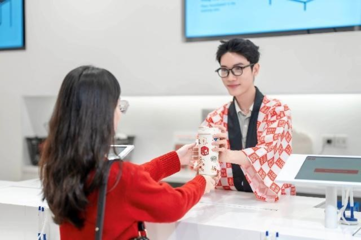 6 năm tại Việt Nam, UNIQLO tạo dựng sự gắn kết ít thương hiệu nào đạt được - Ảnh 3.