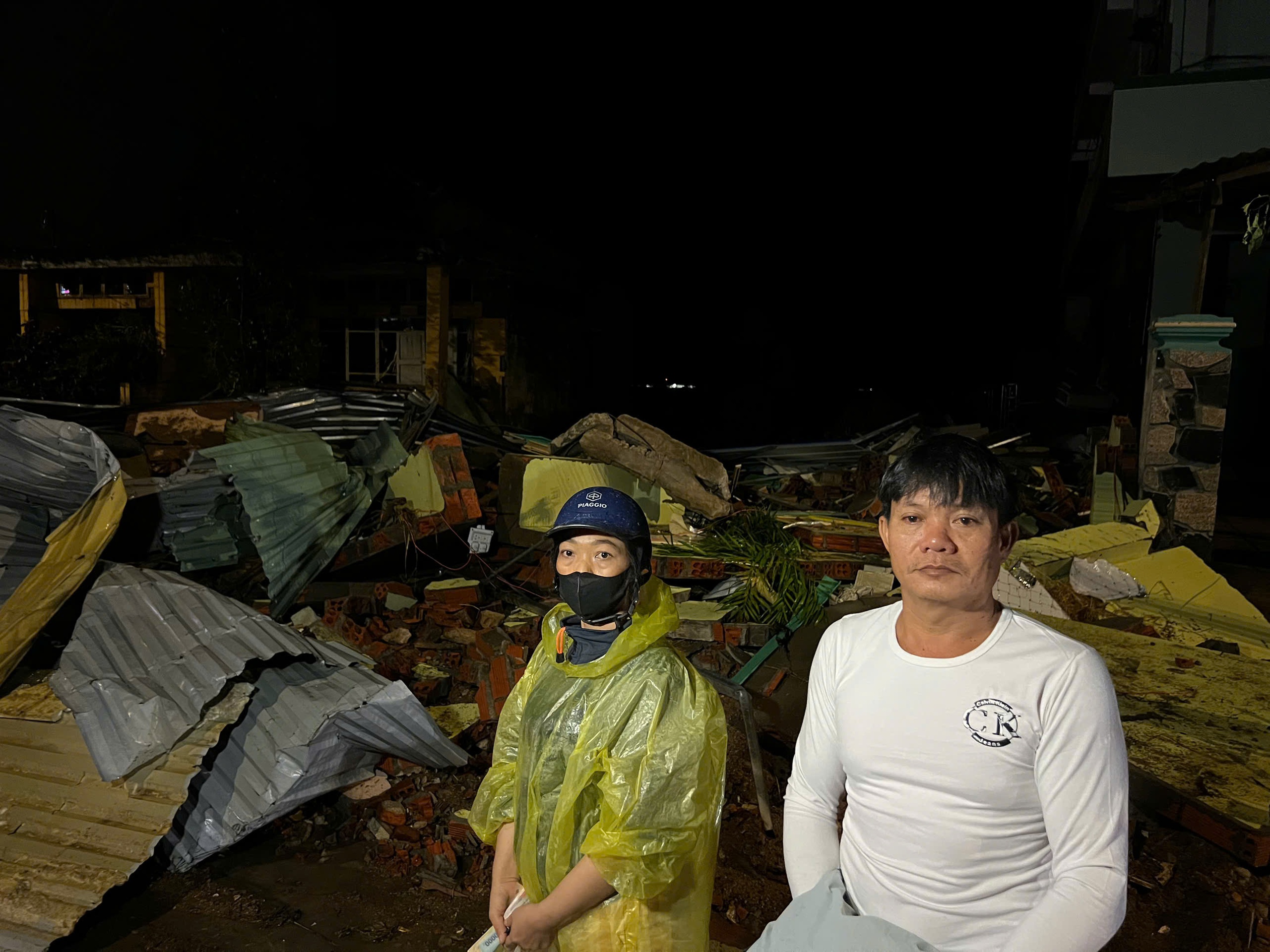 Một nơi ở Phú Yên cũ tan hoang sau lũ, rất ít đoàn thiện nguyện đến- Ảnh 6.