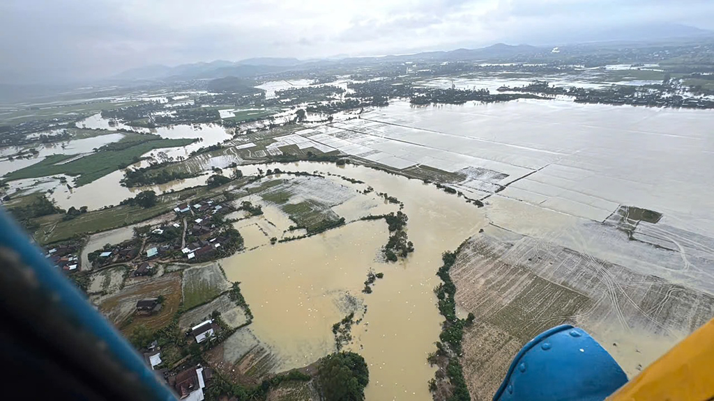 Thiệt hại lũ lụt tại hòa Thịnh Đắk Lắk: Nỗi đau và khắc phục Sau thiên tai - Ảnh 2. Thiệt hại lũ lụt tại hòa Thịnh Đắk Lắk: Nỗi đau và khắc phục Sau thiên tai - Ảnh 2.