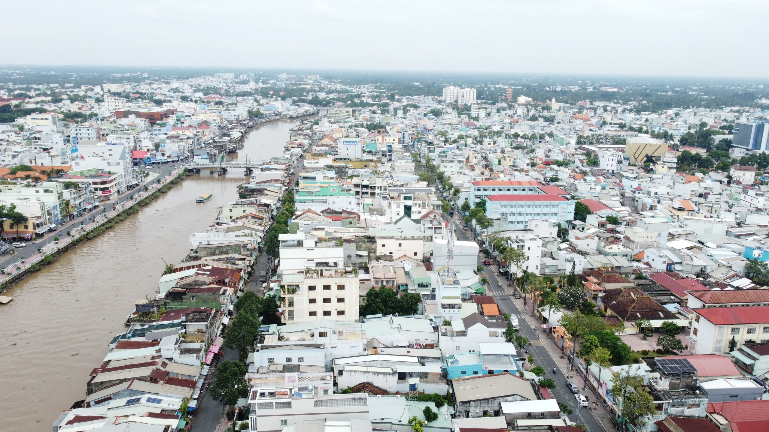 Đồng Tháp bố trí nhà ở cho các cán bộ đi làm xa - Ảnh 1.