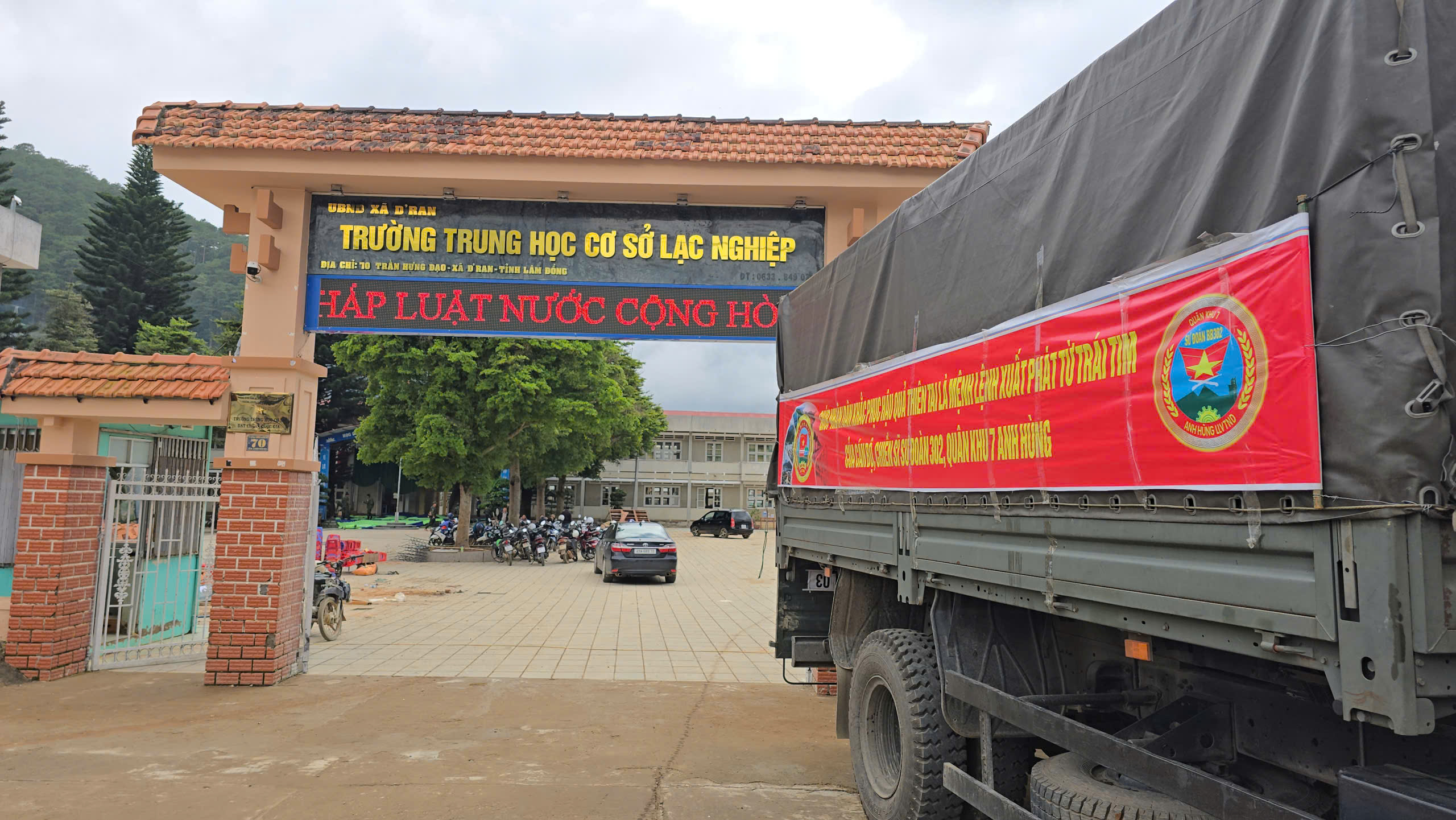 Lâm Đồng: Lũ lịch sử, trường học hư hỏng, học sinh chưa thể đến trường- Ảnh 2.