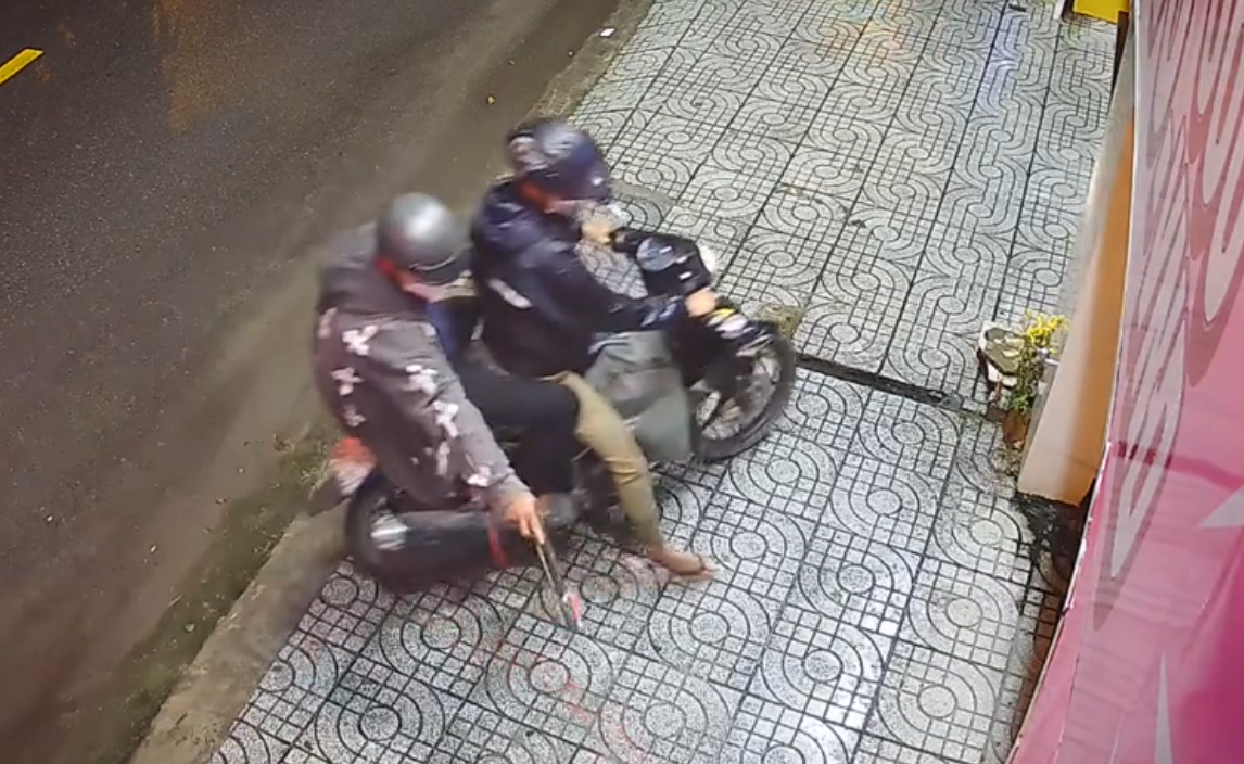 Trộm chó mèo hoành hành ở TP.HCM: Manh động, liều lĩnh giữa ban ngày- Ảnh 8. Trộm chó mèo hoành hành ở TP.HCM: Manh động, liều lĩnh giữa ban ngày- Ảnh 8.