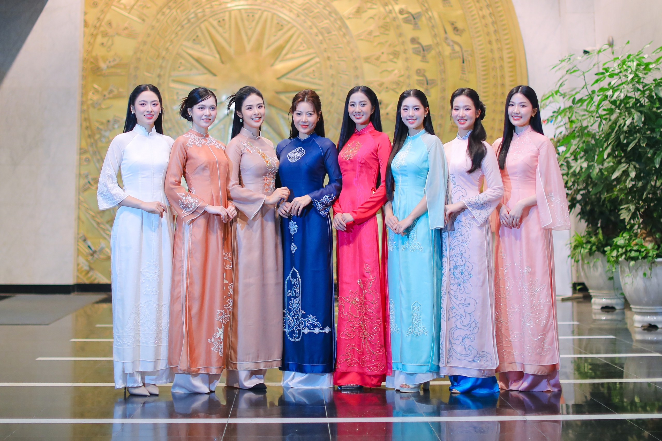 Hoa hậu Ngọc Hân chia sẻ sự thay đổi sau sinh và tham gia gala từ thiện - Ảnh 3. Hoa hậu Ngọc Hân chia sẻ sự thay đổi sau sinh và tham gia gala từ thiện - Ảnh 3.