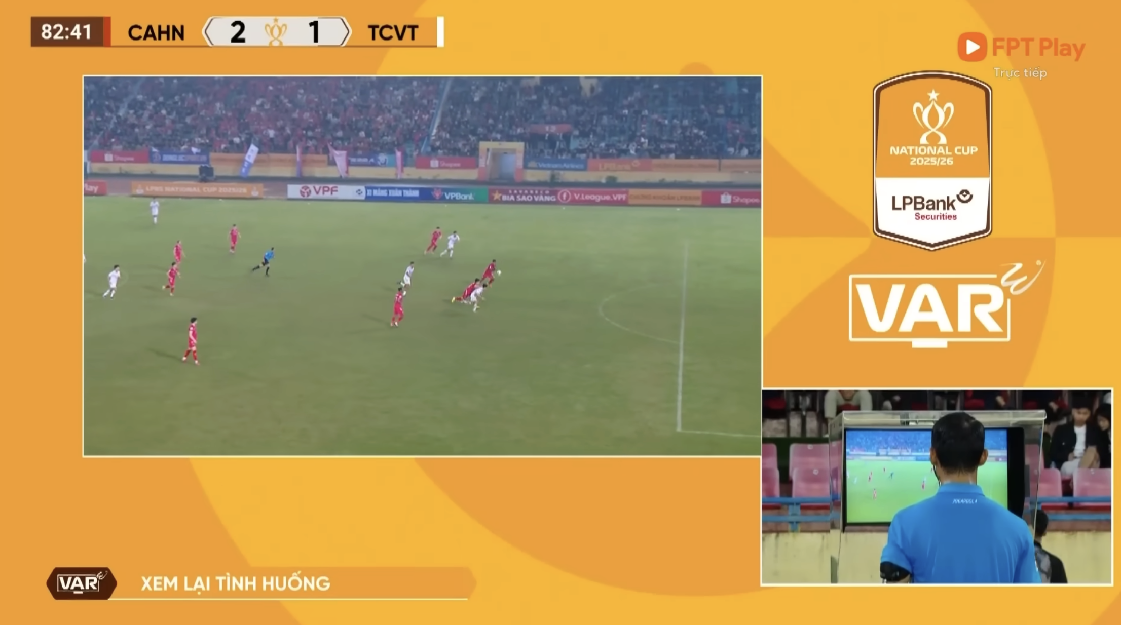 Trần Đình Trọng bị thẻ đỏ khiến CLB CAHN thua ngược, trọng tài gây tranh cãi- Ảnh 2. Trần Đình Trọng bị thẻ đỏ khiến CLB CAHN thua ngược, trọng tài gây tranh cãi- Ảnh 2.