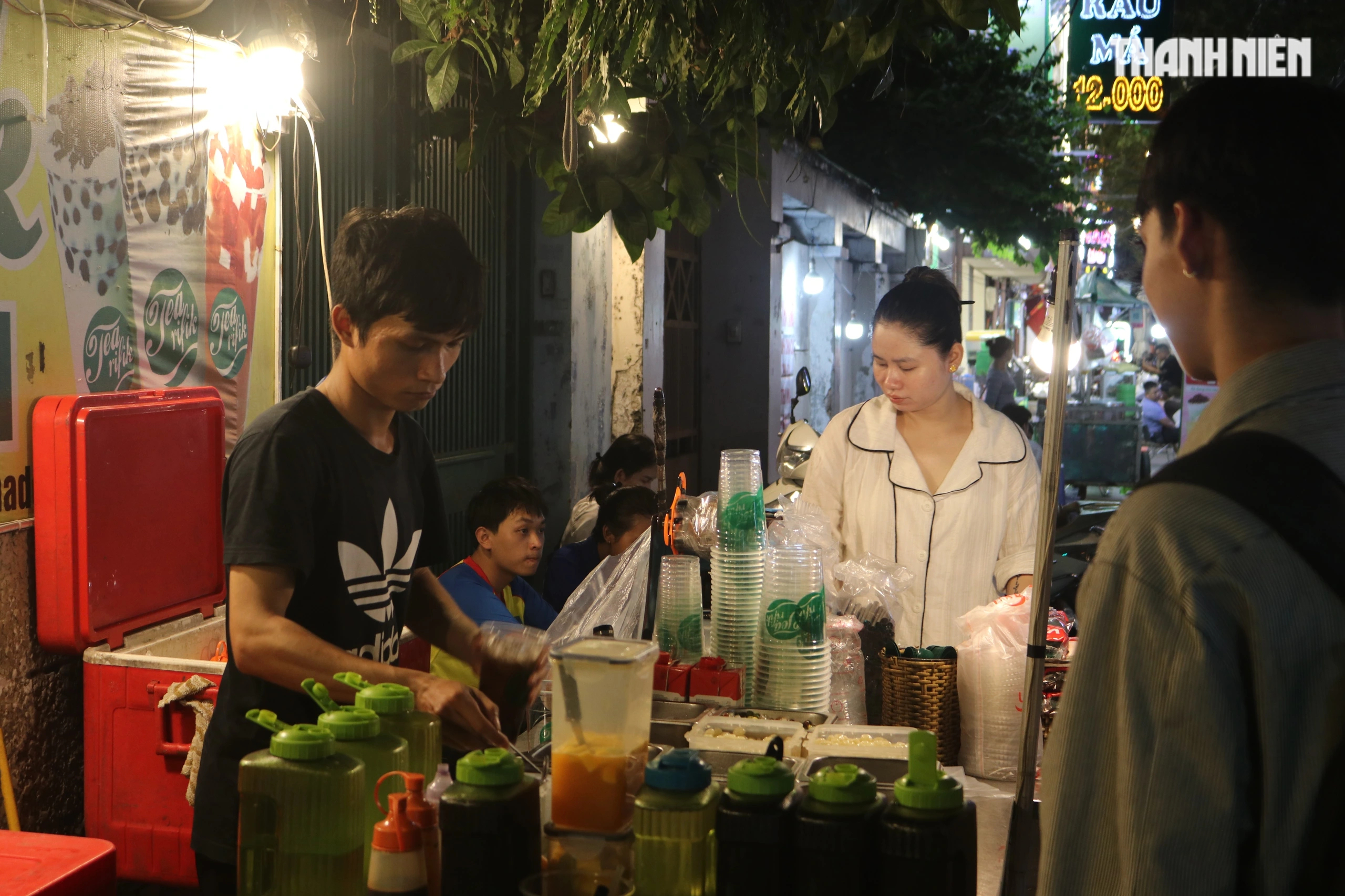 Quán trà sữa 'từ chối' doanh thu, đề nghị khách chuyển khoản cho vùng lũ miền Trung- Ảnh 6. Quán trà sữa 'từ chối' doanh thu, đề nghị khách chuyển khoản cho vùng lũ miền Trung - Ảnh 6.