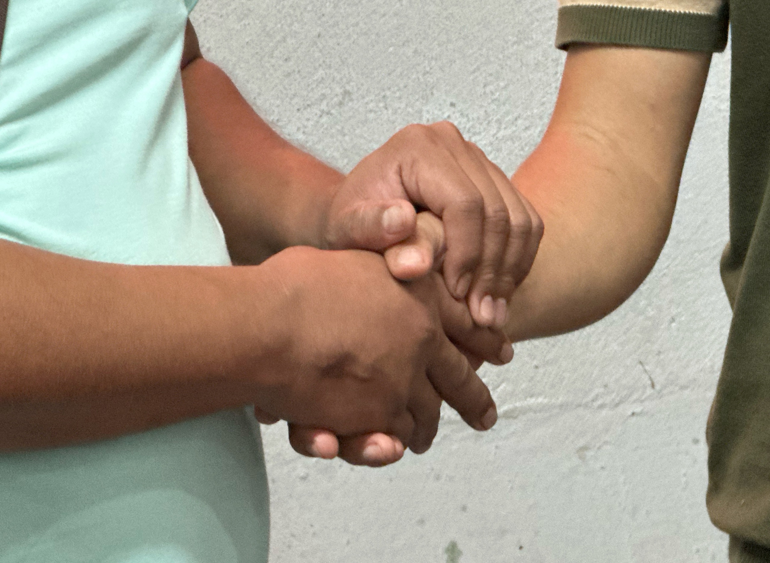 Anh chủ đãi các đoàn cứu trợ vùng lũ Đắk Lắk ăn phở: Hành lá từ… TP.HCM - Ảnh 4.