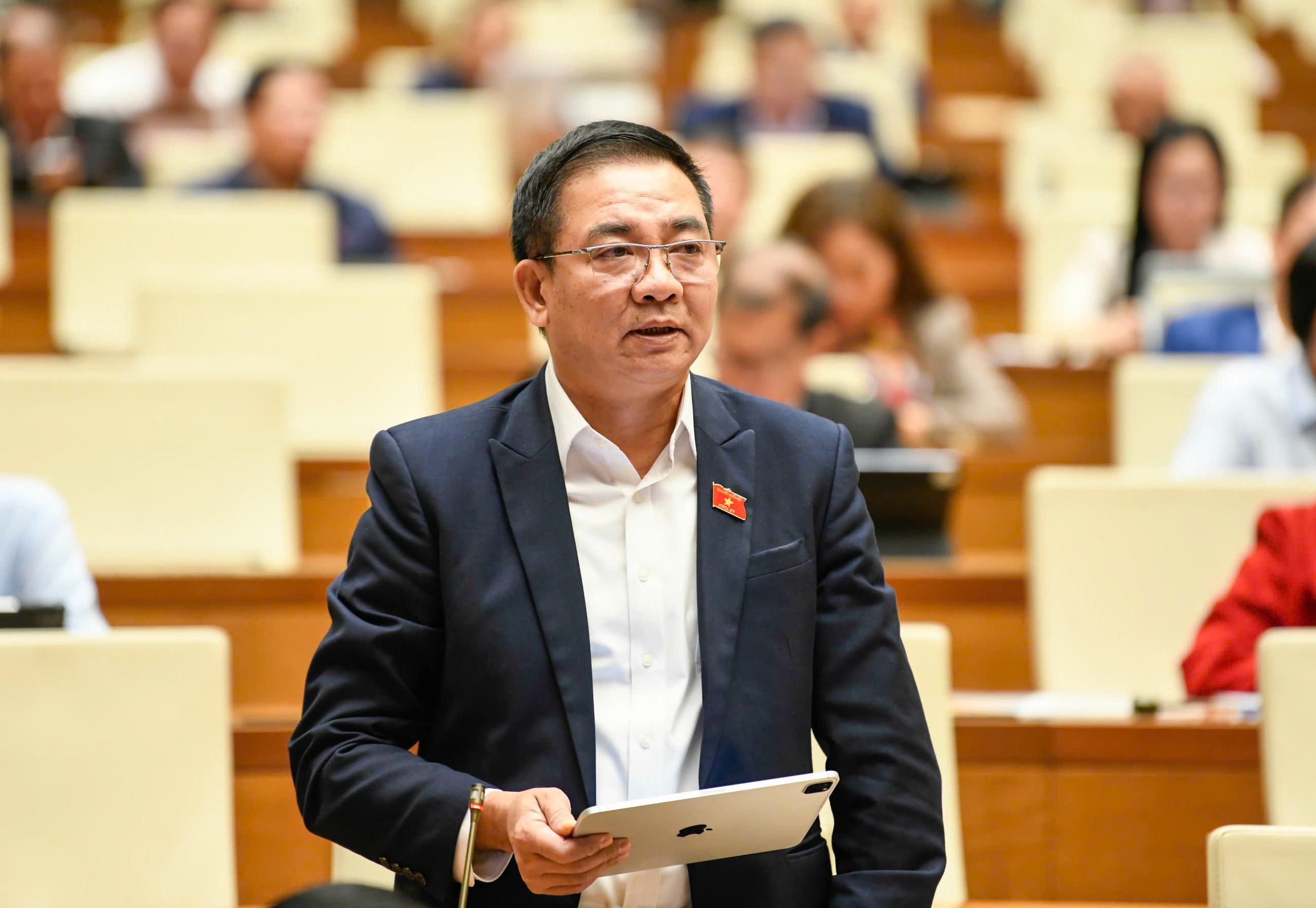 Bộ trưởng KH-CN: Phạt nặng xâm phạm sở hữu trí tuệ như tội 'ăn cắp' ngoài đời - Ảnh 1.