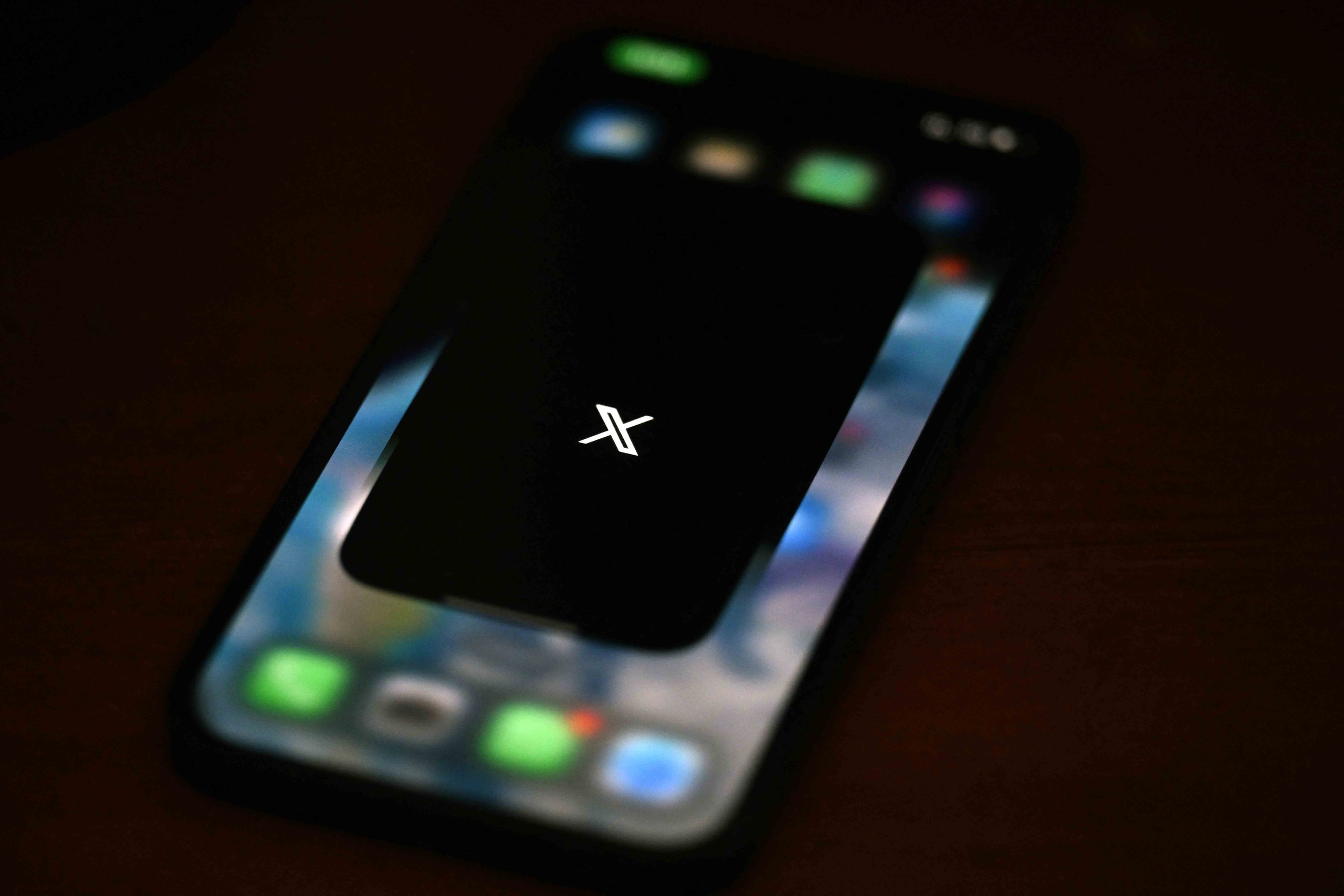 Tính năng hiển thị vị trí của X gây phản ứng- Ảnh 1.