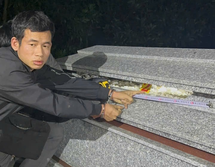 Quảng Trị: Mang cả nghìn viên ma túy ra nghĩa địa cất giấu để dùng dần- Ảnh 1.