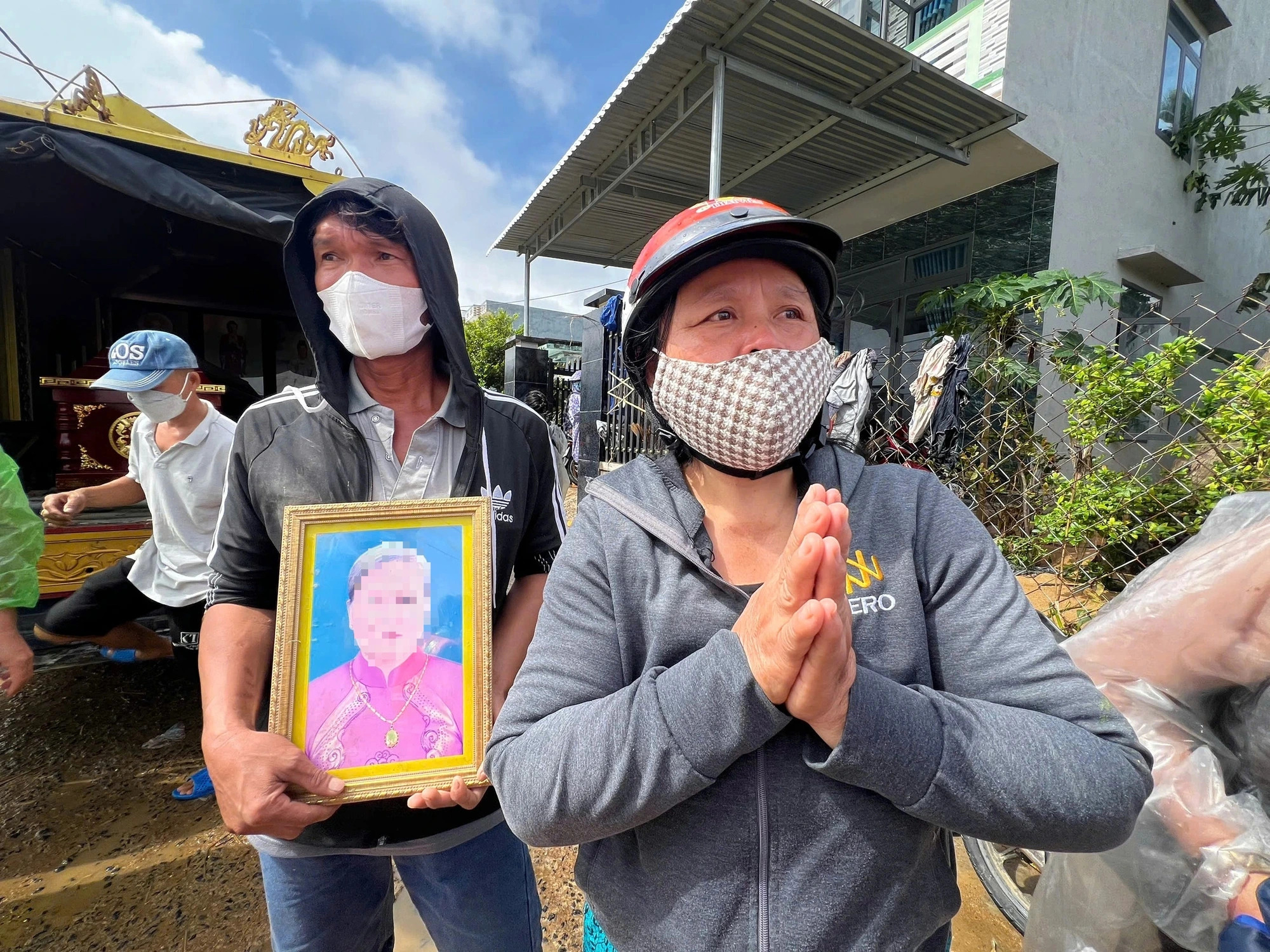 Cập nhật thiệt hại mưa lũ miền Trung: Số người chết, mất tích tăng lên 108 - Ảnh 1.