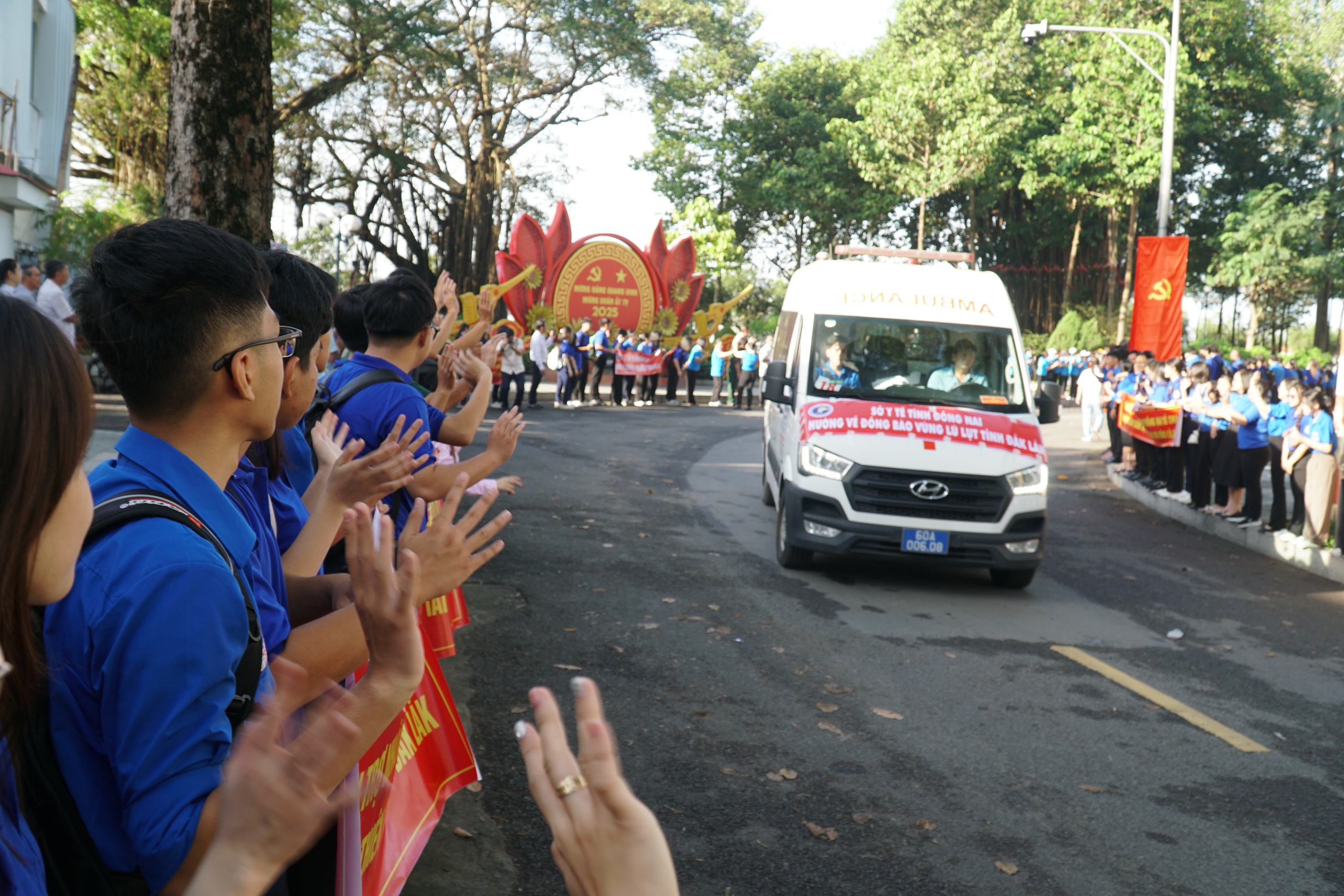 Lực lượng bác sĩ, đoàn viên của Đồng Nai xuất quân hỗ trợ Phú Yên cũ- Ảnh 5. Lực lượng bác sĩ, đoàn viên của Đồng Nai xuất quân hỗ trợ Phú Yên cũ- Ảnh 5.