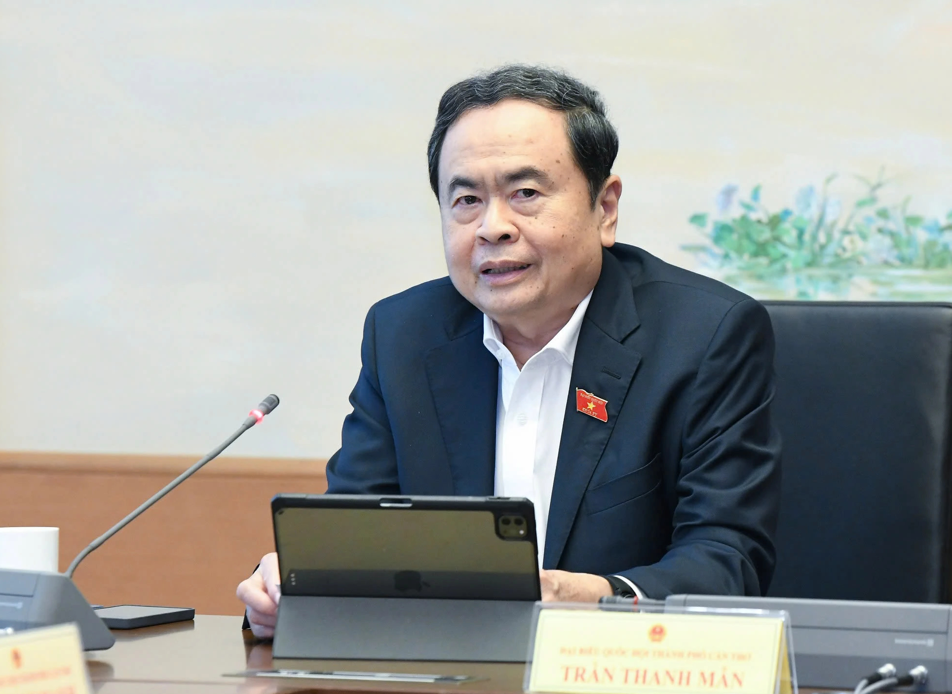 Chủ tịch Quốc hội: 'Thông tuyến bảo hiểm y tế, người dân rất phấn khởi'- Ảnh 1. Chủ tịch Quốc hội: 'Thông tuyến bảo hiểm y tế, người dân rất phấn khởi'- Ảnh 1.