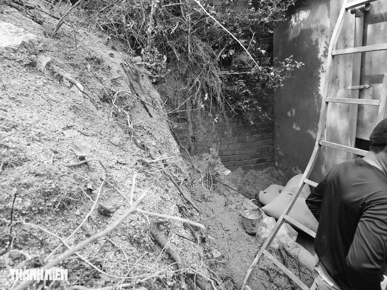 Cậu bé bơ vơ giữa nỗi đau mất mẹ sau trận lũ dữ ở Đắk Lắk - Ảnh 3.