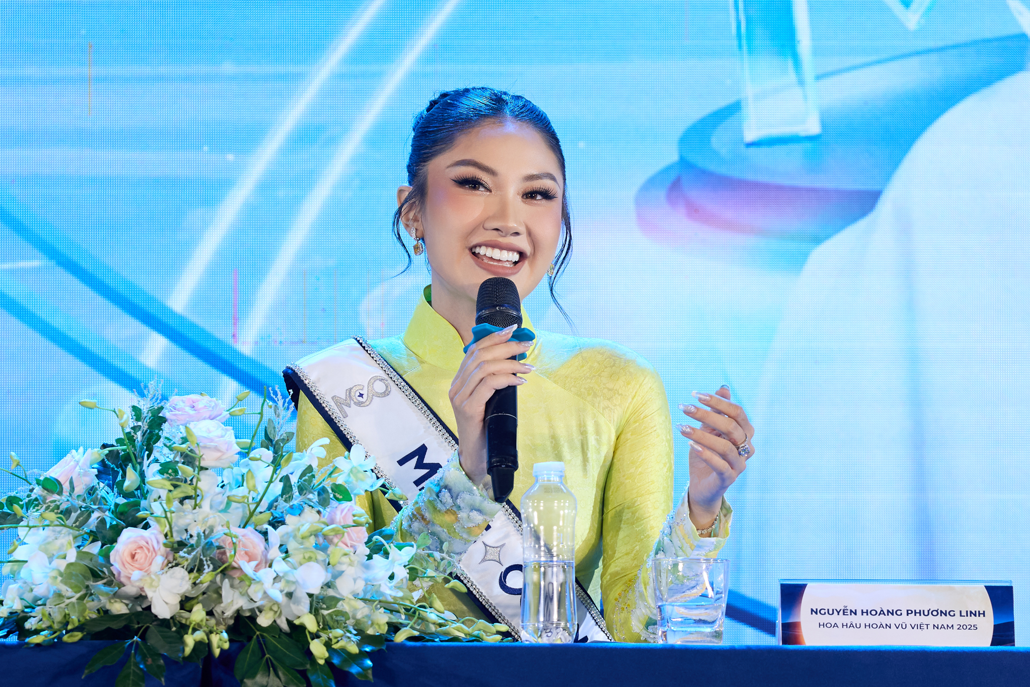 Vẻ quyến rũ của người đẹp Việt 'chinh chiến' tại cuộc thi Miss Cosmo 2025 - Ảnh 1.