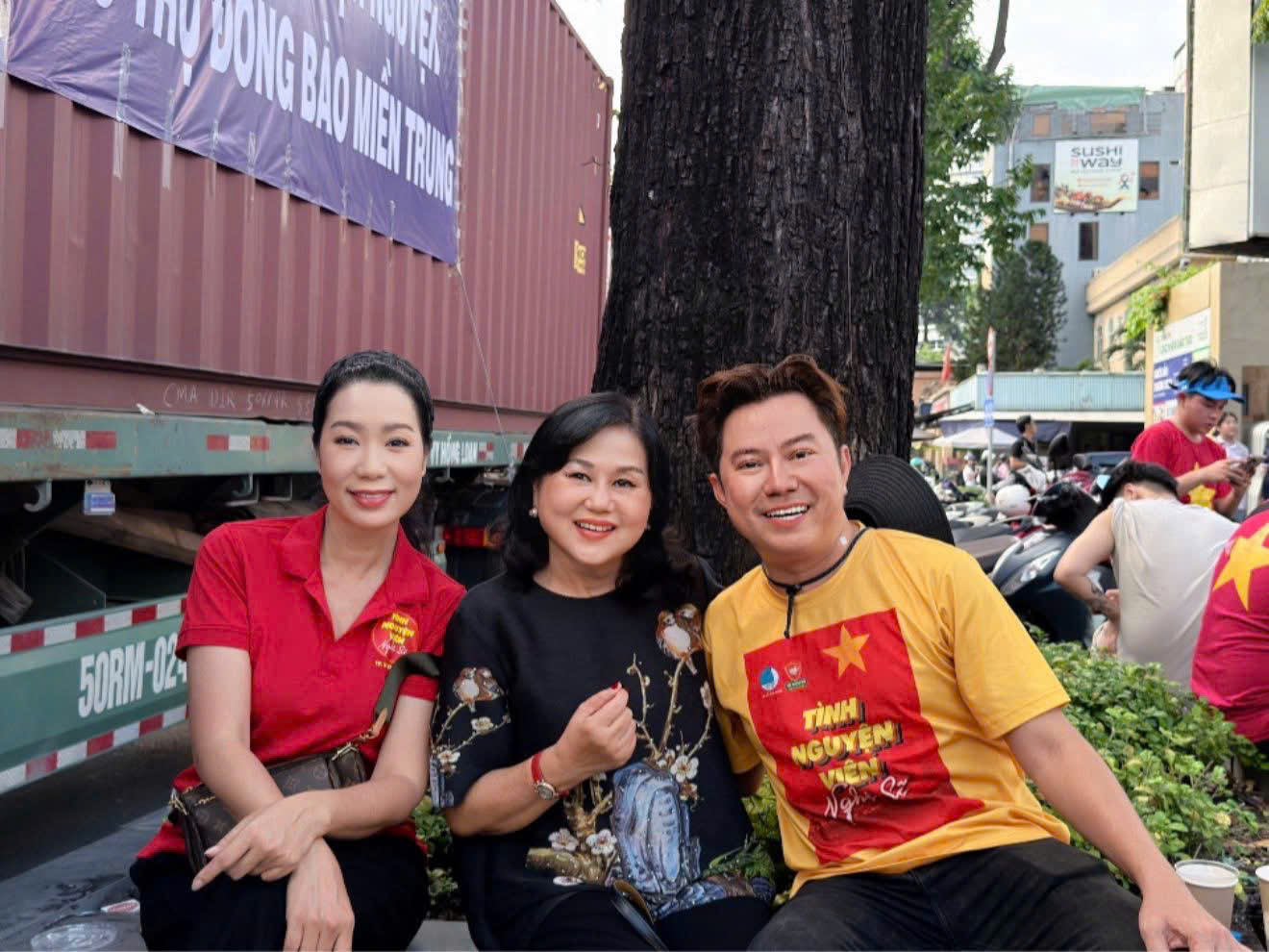 Sao Việt chung tay hướng về đồng bào miền Trung - Ảnh 6.