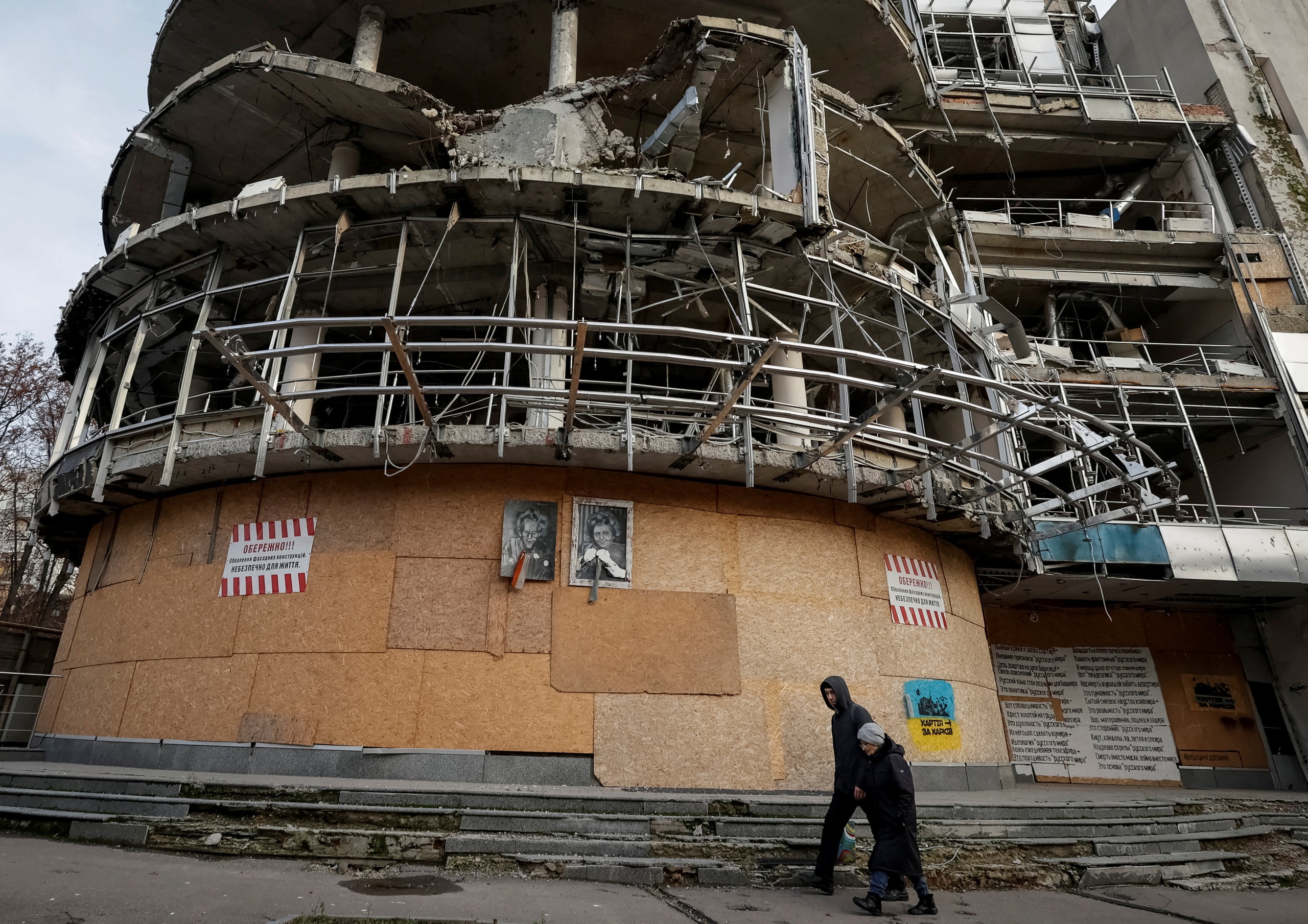 Ukraine nói sẵn sàng thúc đẩy kế hoạch hòa bình, đối thoại với ông Trump - Ảnh 1.