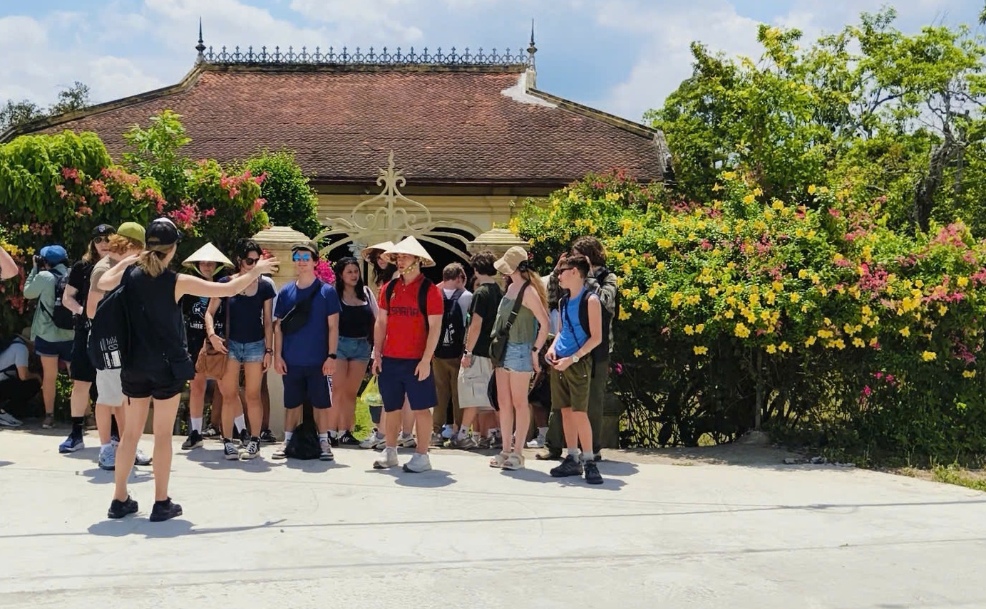 Về Đồng Tháp, nhớ làng hoa Sa Đéc và làng cổ Đồng Hòa Hiệp - Ảnh 4.