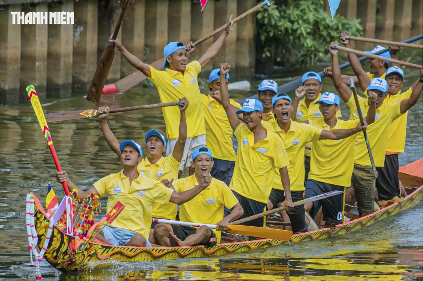 Độc đáo những chiếc ghe Ngo chỉ xuất hiện 1 lần mỗi năm trên kênh Nhiêu Lộc - Ảnh 7.