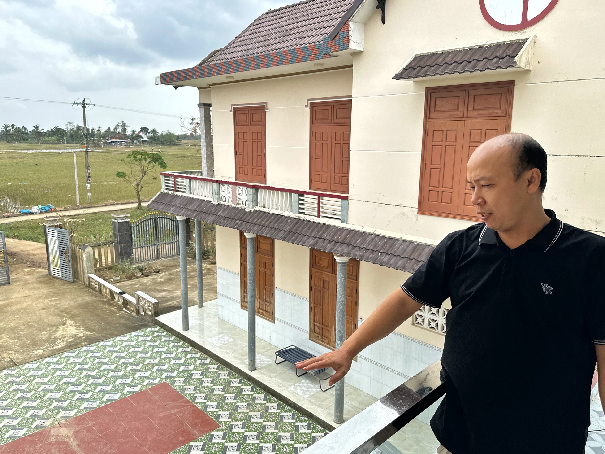 Căn nhà 3 tầng ở Hòa Thịnh: Chuyện cưu mang hơn 100 người vượt 'đại hồng thủy' - Ảnh 2.