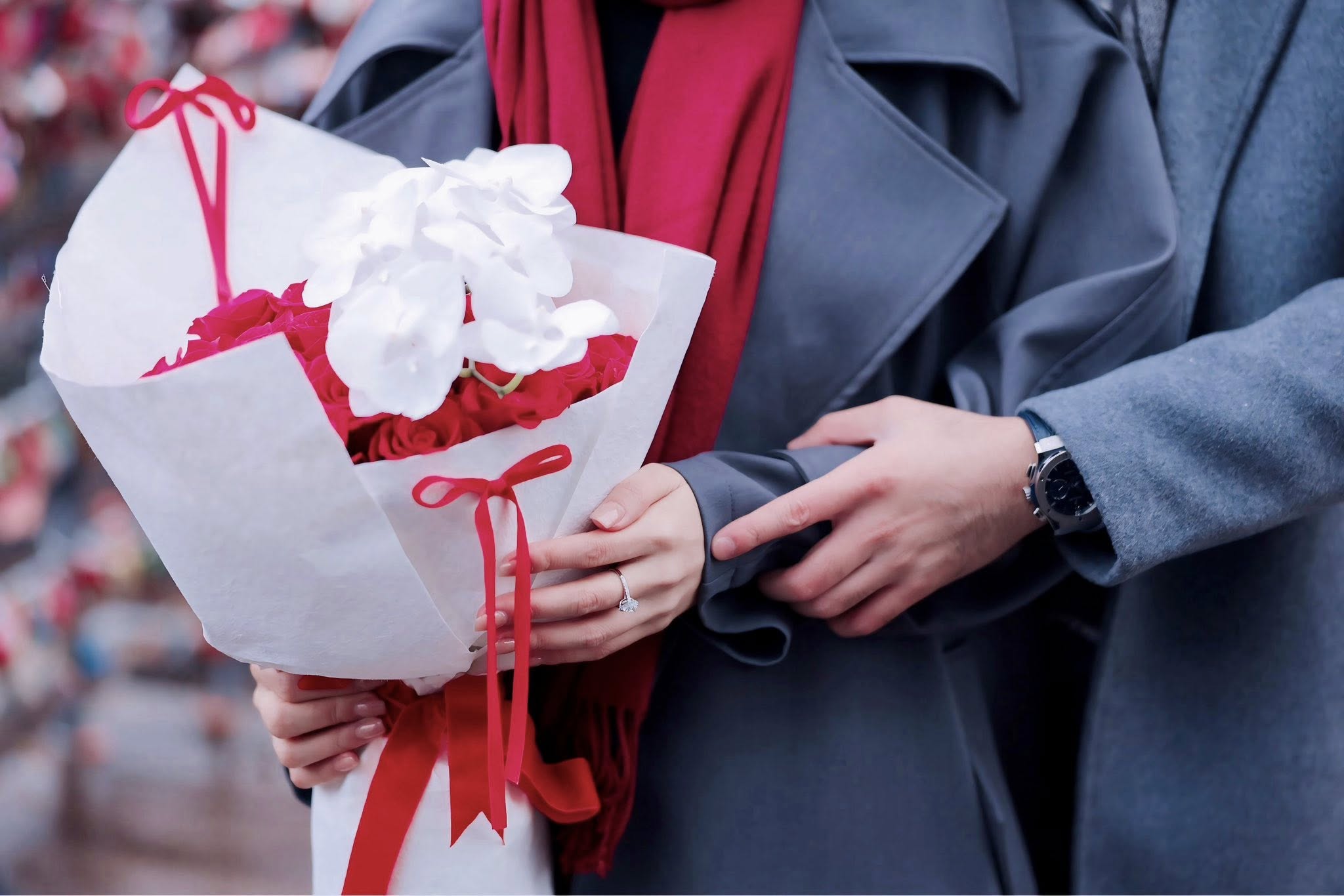 Tiền vệ Đức Huy cầu hôn nữ MC xinh đẹp của VTV: ‘Chốt đơn’- Ảnh 4. Tiền vệ Đức Huy cầu hôn nữ MC xinh đẹp của VTV: ‘Chốt đơn’- Ảnh 4.