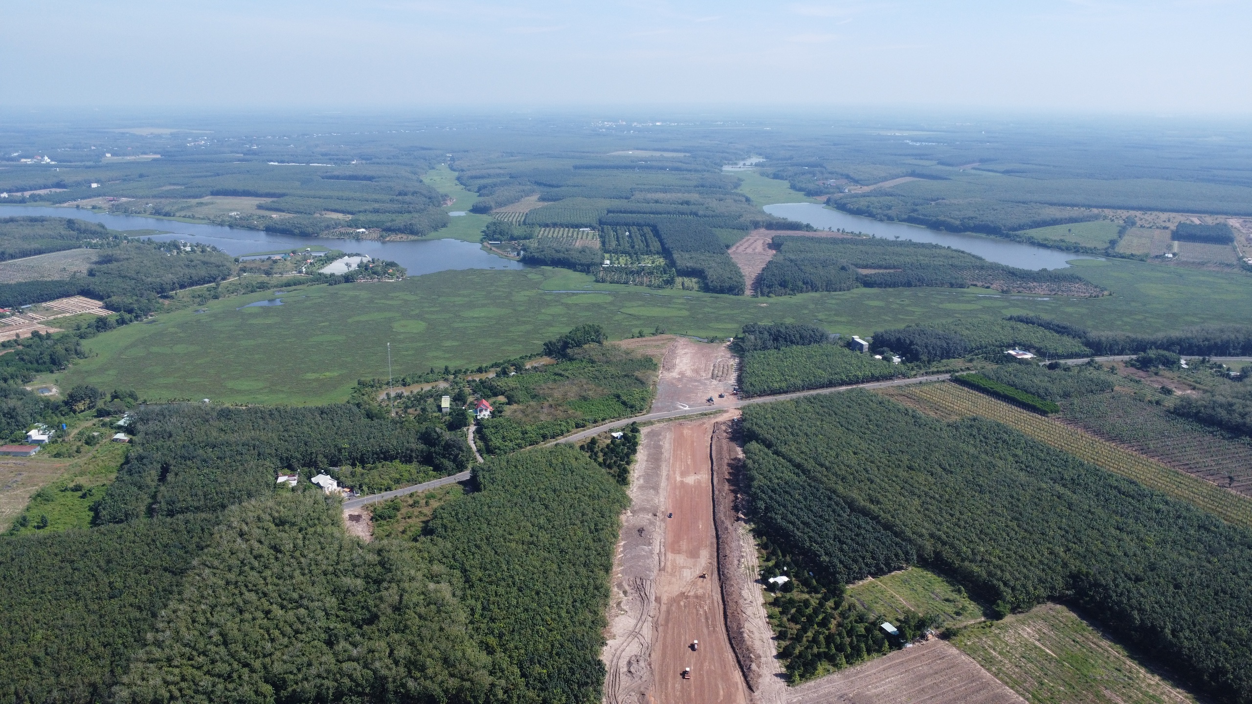Cao tốc Gia Nghĩa - Chơn Thành thi công cầm chừng do chờ mặt bằng, thiếu vật liệu- Ảnh 3.