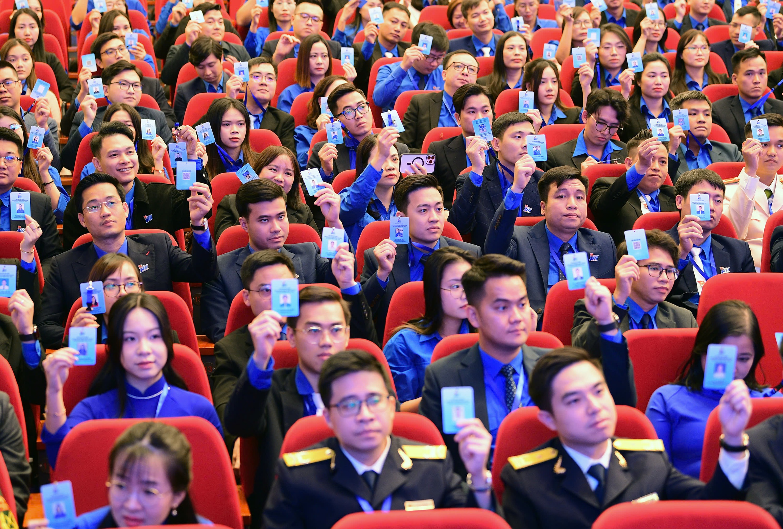 Anh Nguyễn Tiến Hưng được bầu giữ chức Bí thư Thành đoàn Hà Nội - Ảnh 2.