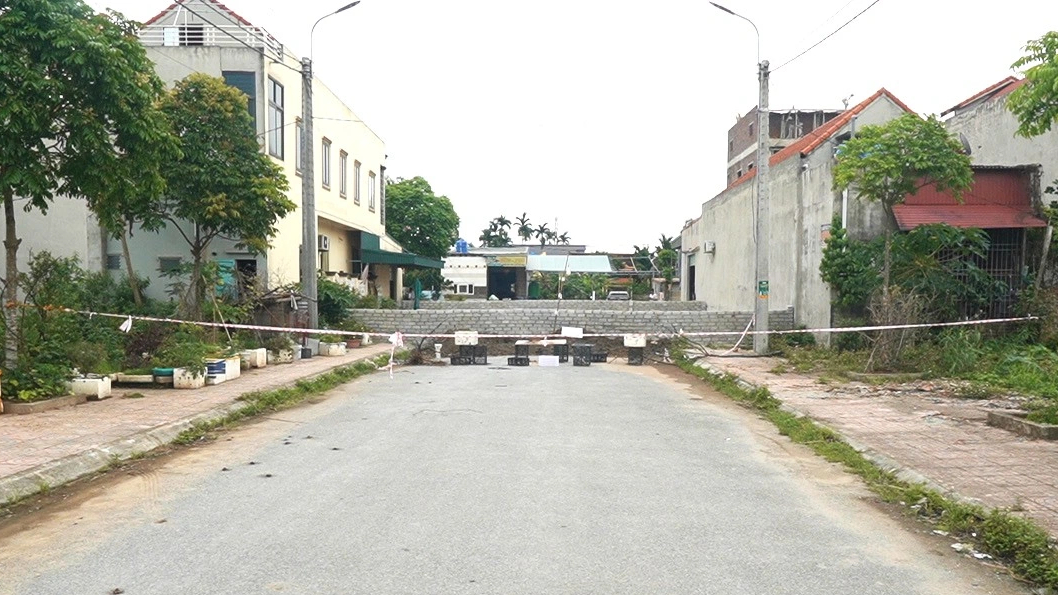 Vụ xây dựng tường rào chắn ngang đường: Thanh tra kết luận gì? - Ảnh 3.