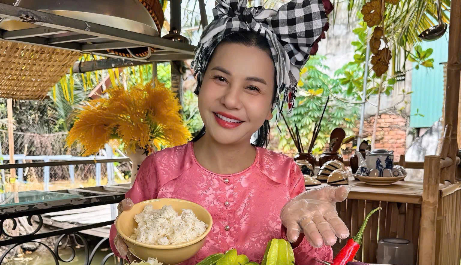 Cát Phượng: Tình yêu tìm đến tôi rất nhiều... - Ảnh 3.