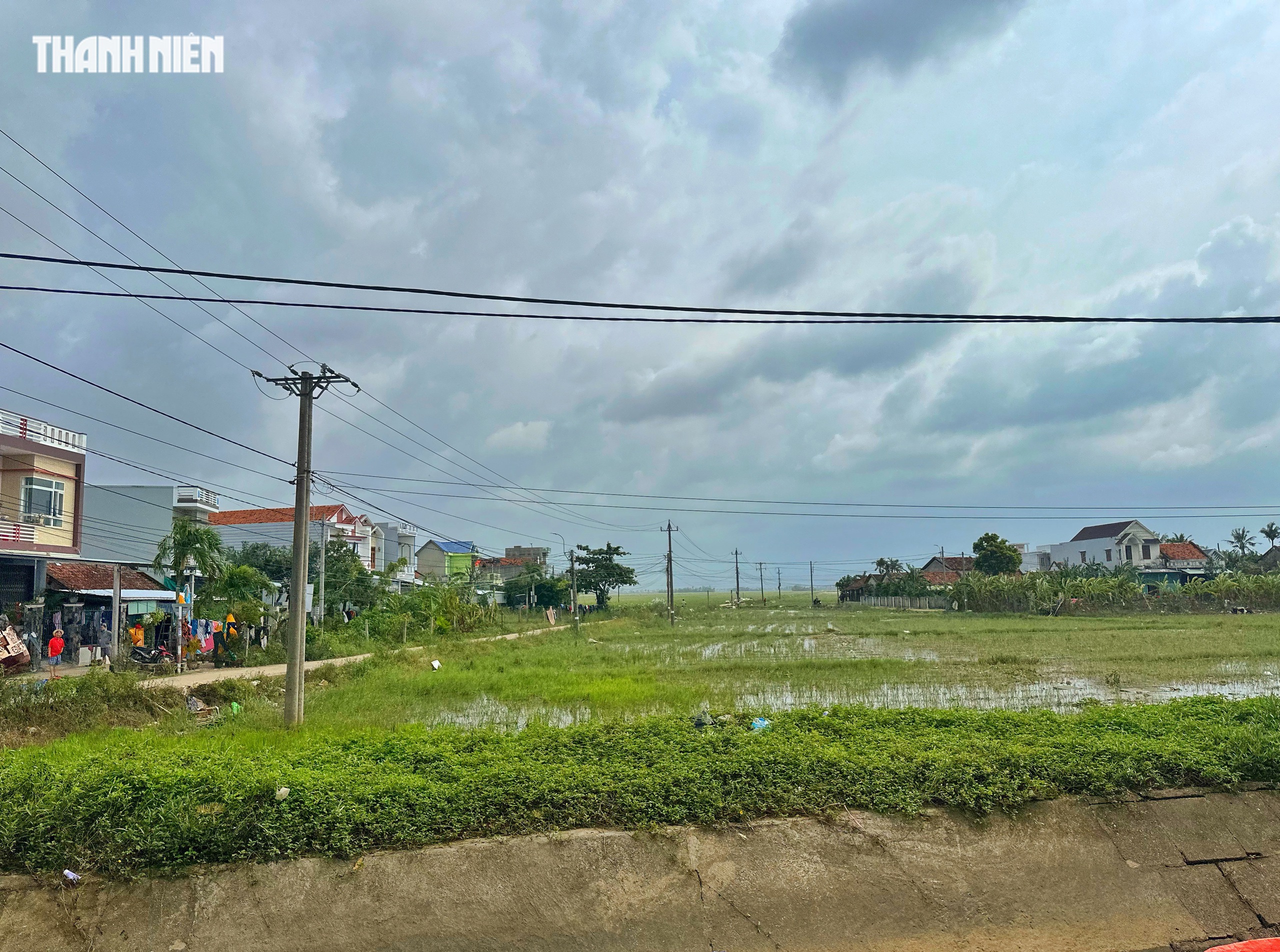 Phú Yên cũ trong cùng một khung cảnh: Ngày lũ và ngày nắng lên - Ảnh 3.