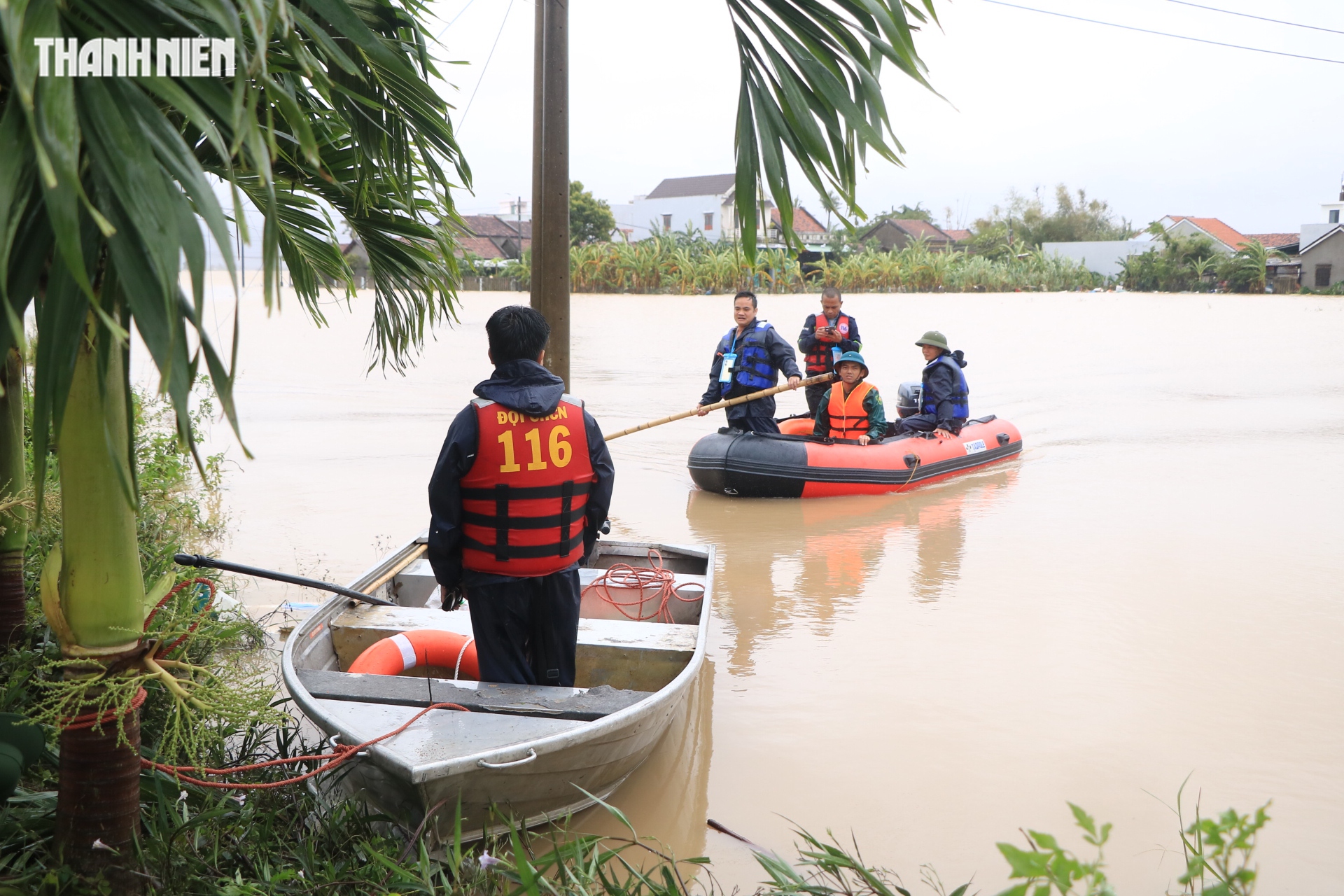 Phú Yên cũ trong cùng một khung cảnh: Ngày lũ và ngày nắng lên - Ảnh 4.