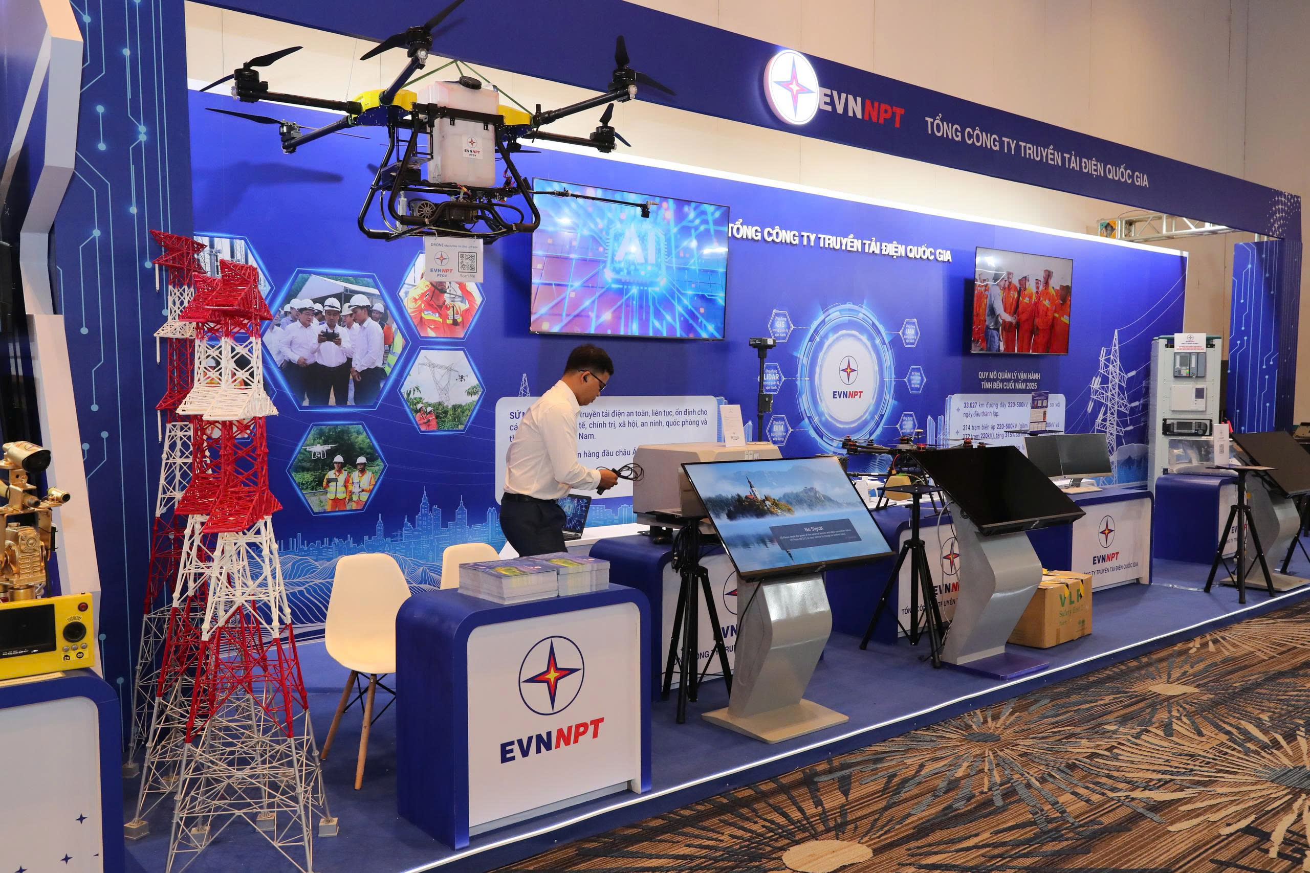 Triển lãm công nghệ quy mô lớn nhất từ trước đến nay của ngành điện Việt Nam- Ảnh 8. Triển lãm công nghệ quy mô lớn nhất từ trước đến nay của ngành điện Việt Nam- Ảnh 8.